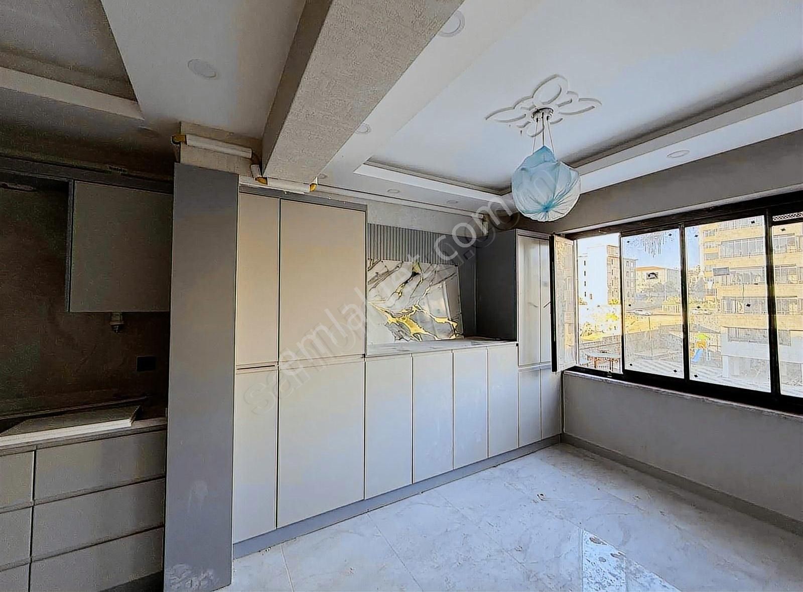 Beymahall Akıllı Sistem Ultra Lüx Cadde Üzeri 3,5+1 Daire - Görsel 2