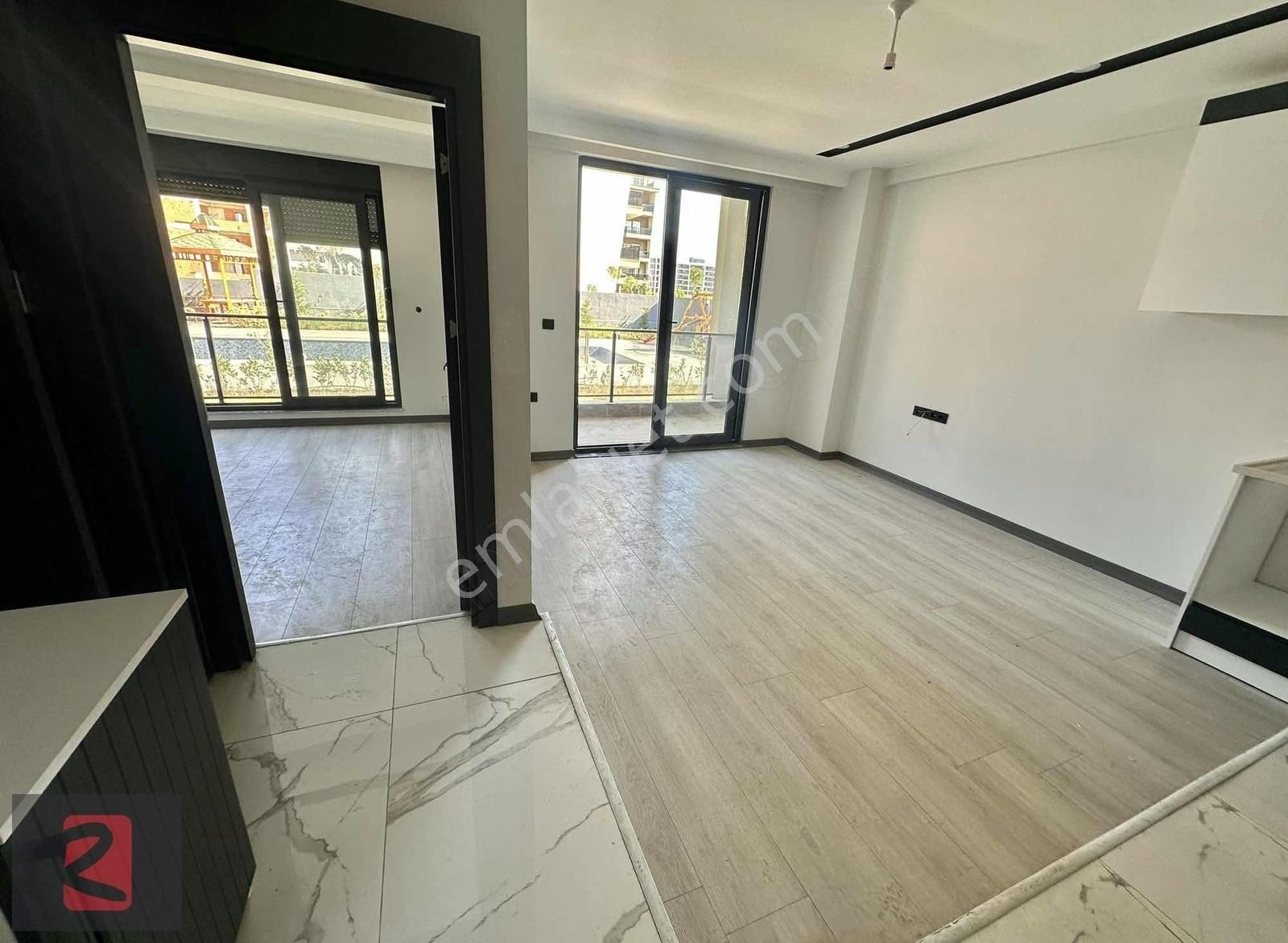 Antalya Aksu Altıntaş Oturuma Uygun 1+1 Bahçekatı