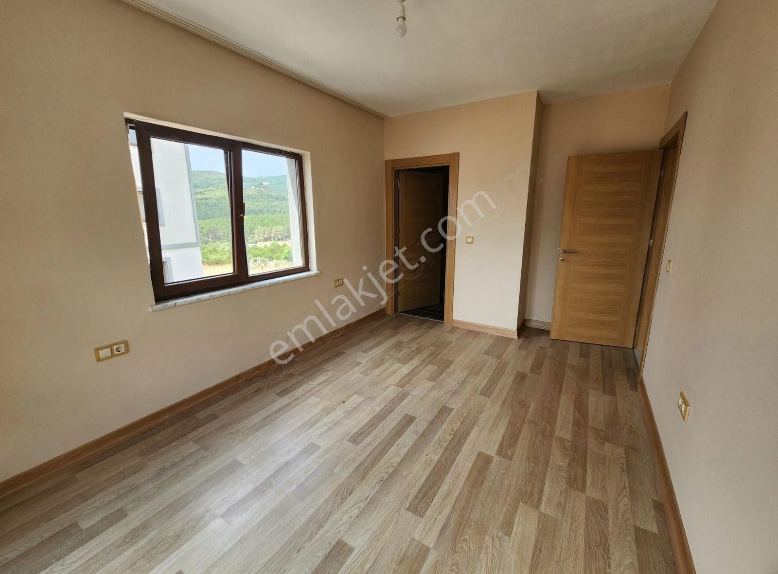 Bursa Emlak Alem-i Toki 4 Etap Arakat Kiralık Daire