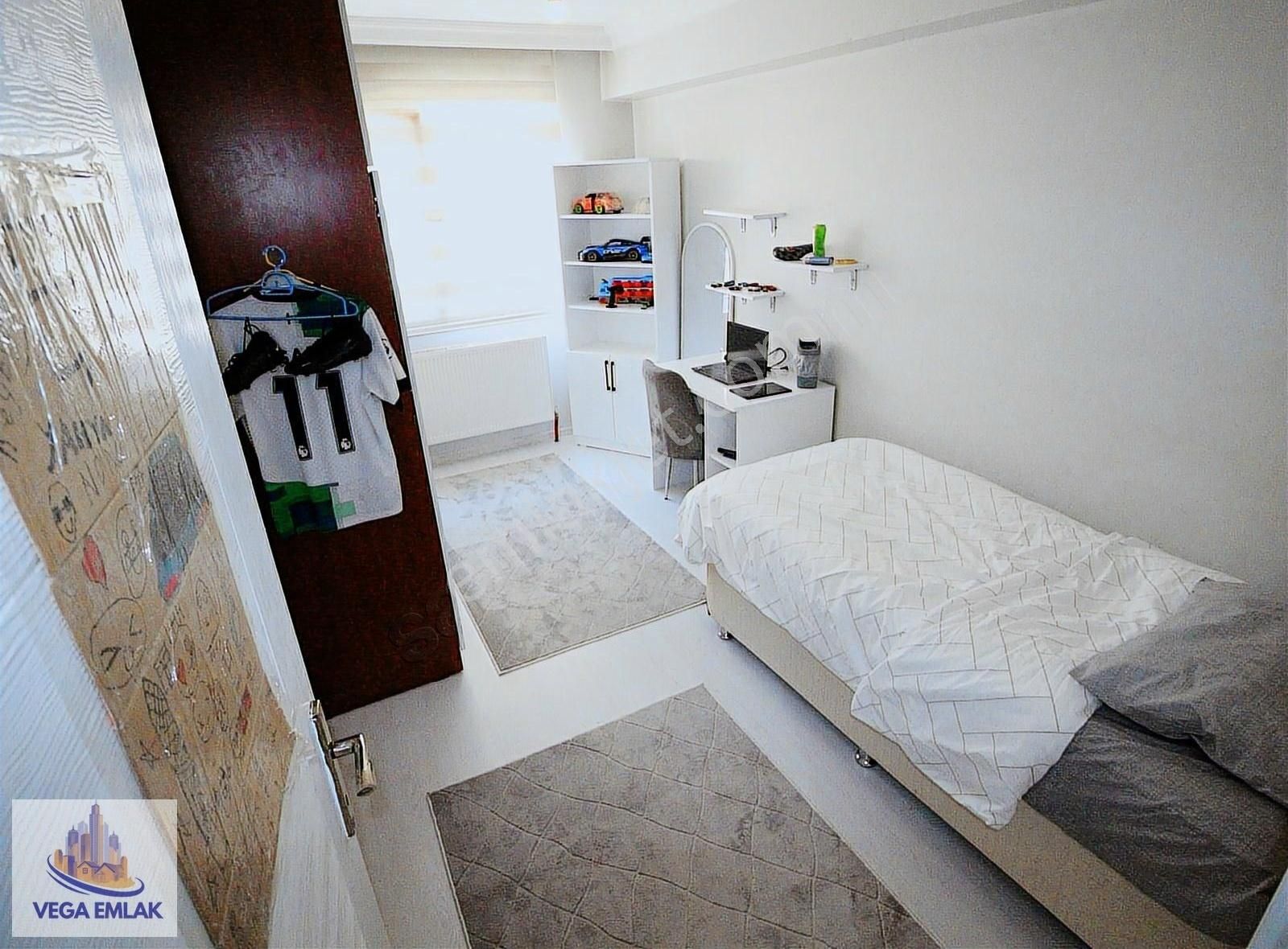 Vega Emlaktan Ova Market Ve Cemre Parkı Yakını 3+1 Satılık Daire - Görsel 11