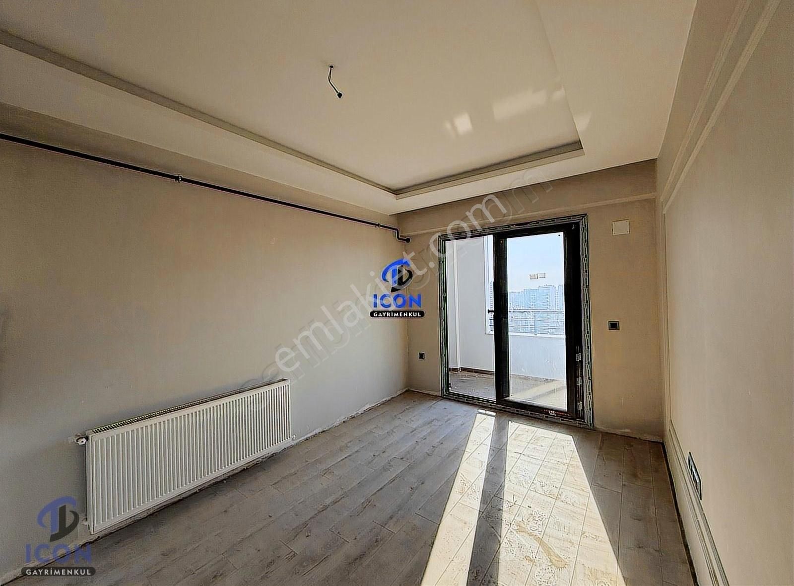 Icon'dan Akdeniz Mah'de Geniş Oturumlu Balkonlu 1+1 - Görsel 5