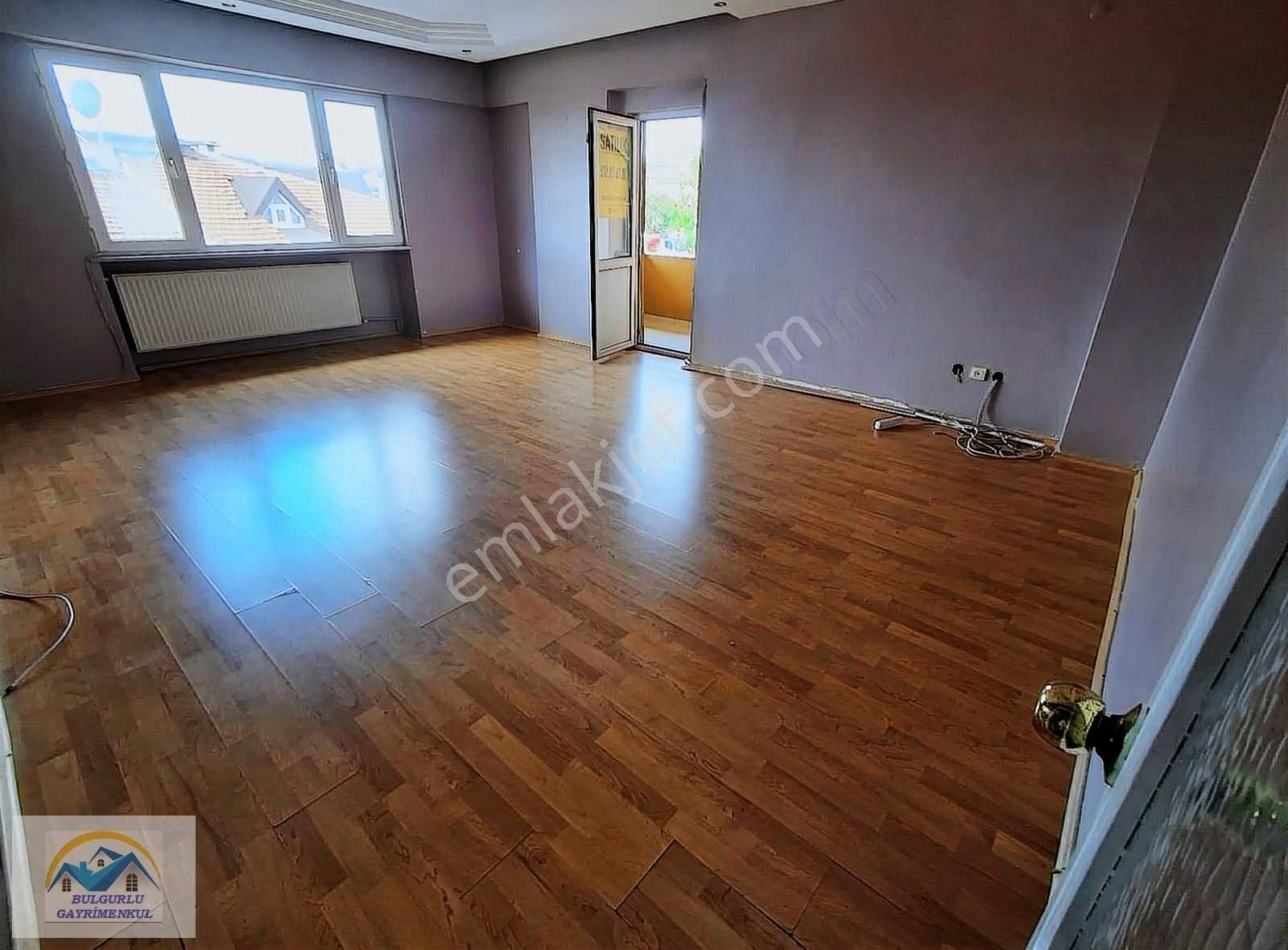 Asansör-otopark-ısıyalıtım Etrafı Açık Daire