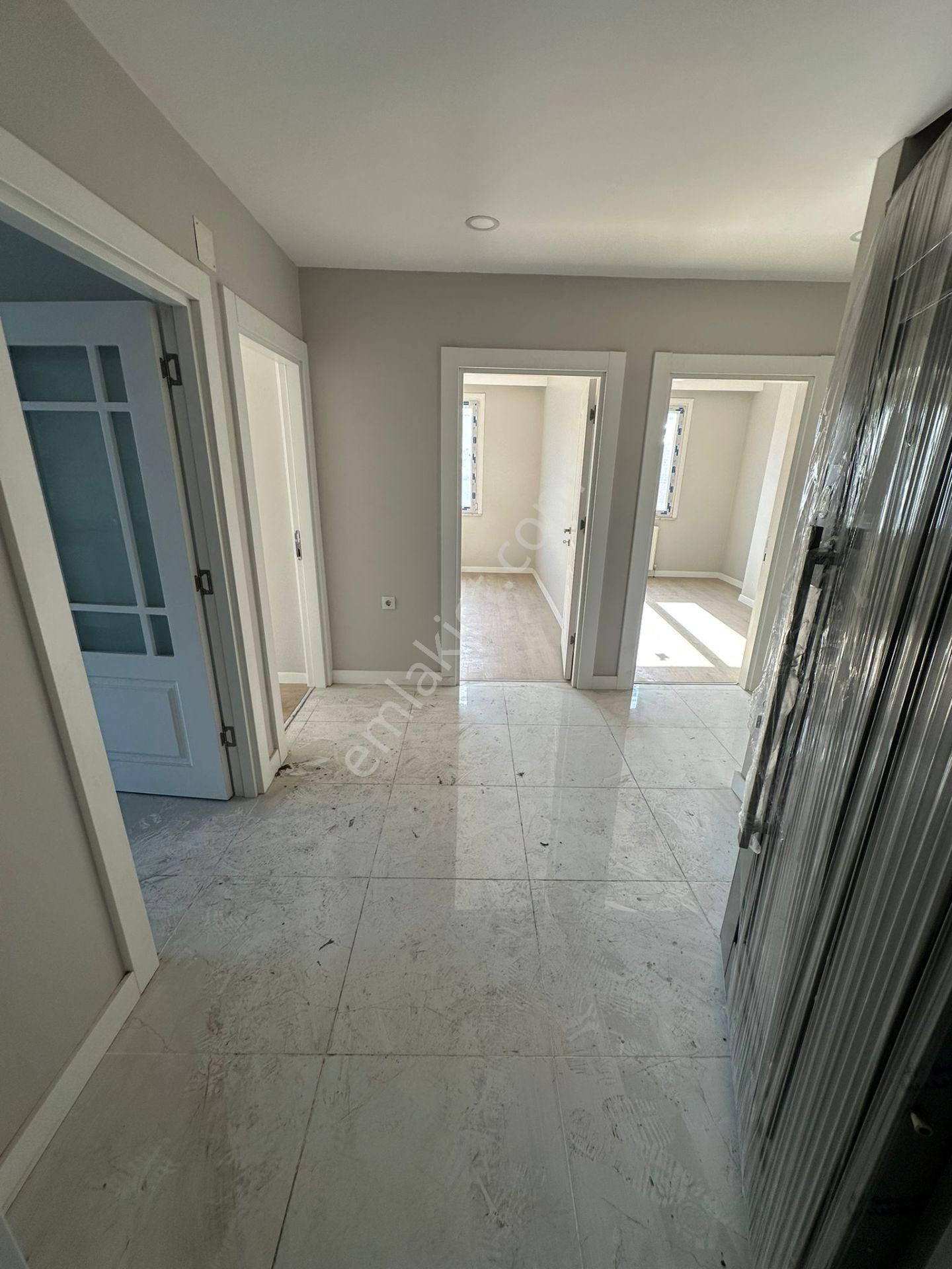 Beylikdüzü Yakuplu'da 4+2 Dublex Lüks Daire - Görsel 4