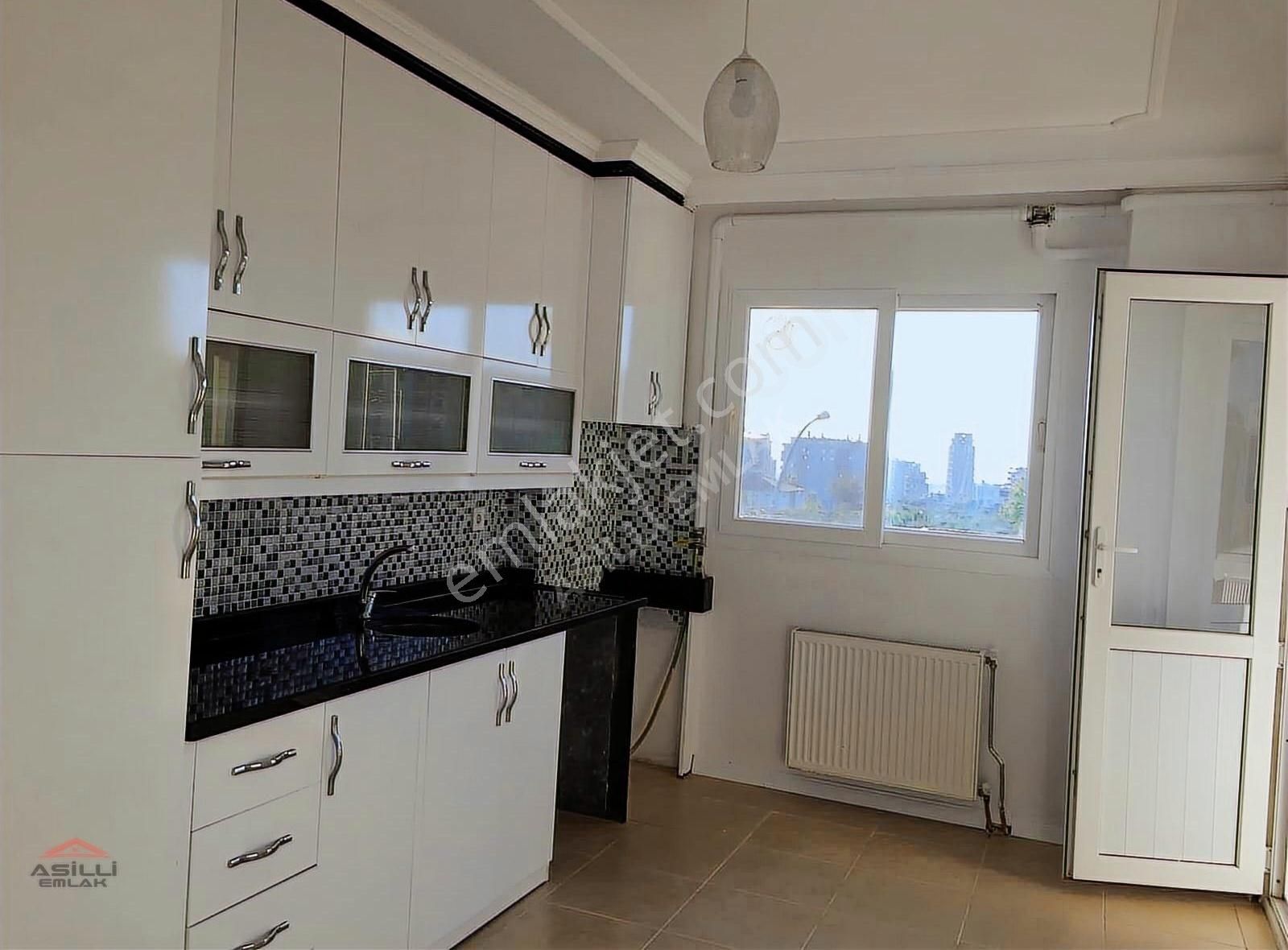 Hastane Ve Meslek Yüksek Okulu Yanı Kiralık Daire