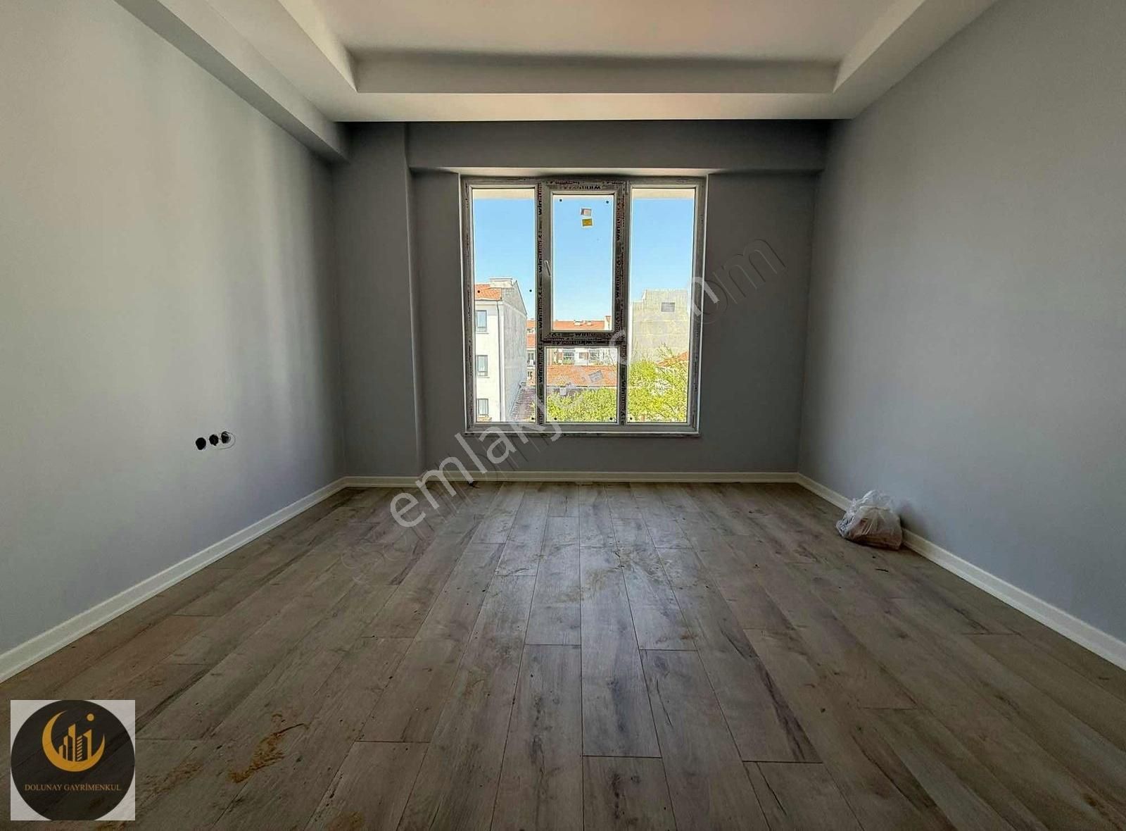 Dolunay'dan Arakat Asansörlü Kiralık 2+0 Daire