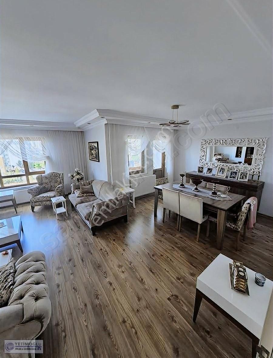 Çakırların Gözde Sitesinde Katta Full Yapılı Satılık 4.5+1 Daire
