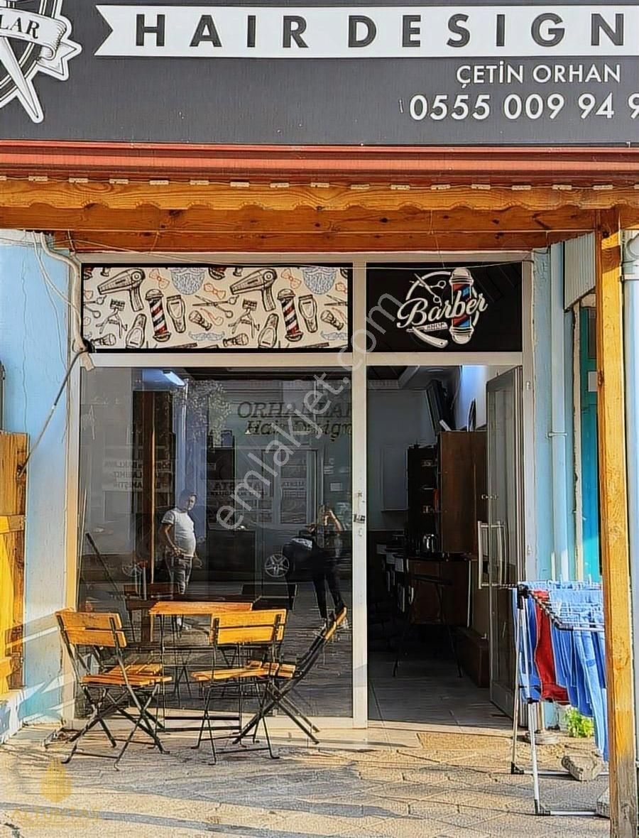 Yarimca Hacıosman Mah.cadde Üstünde 50mk. Satılık Dükkan