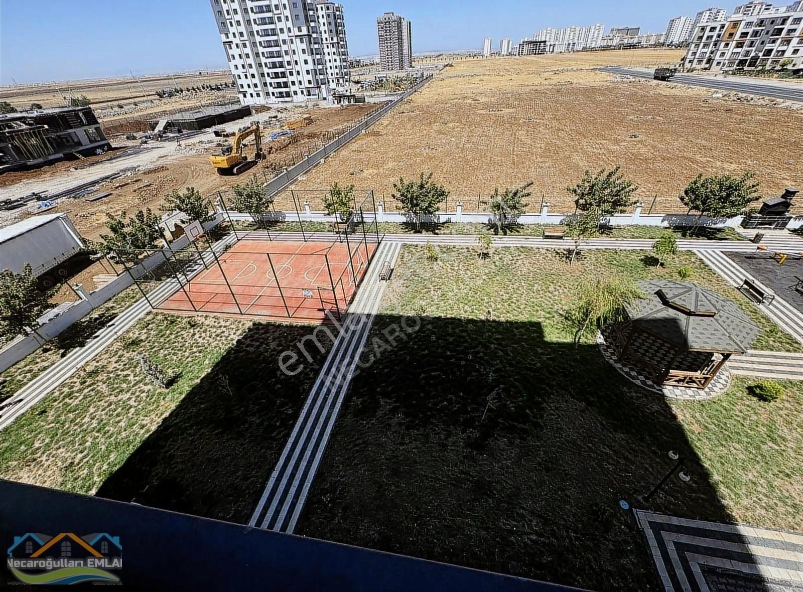 Necaroğullarından Cezaevi Yolu Üzeri 2+1 Hazır Daire