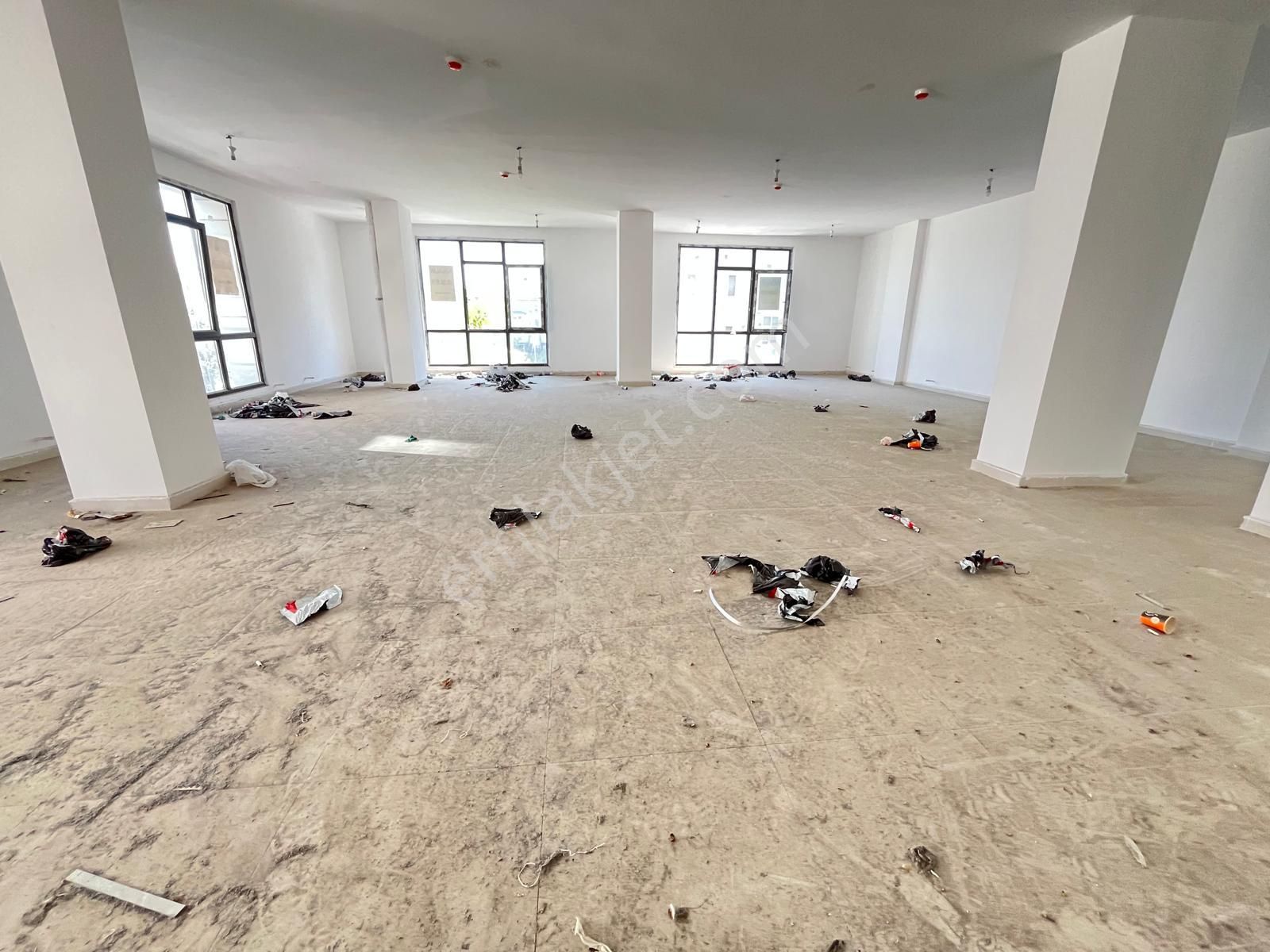 Loft Tan Sefaköy Merkezde Kiralık 850m2 İşyeri Komple Bina - Görsel 7