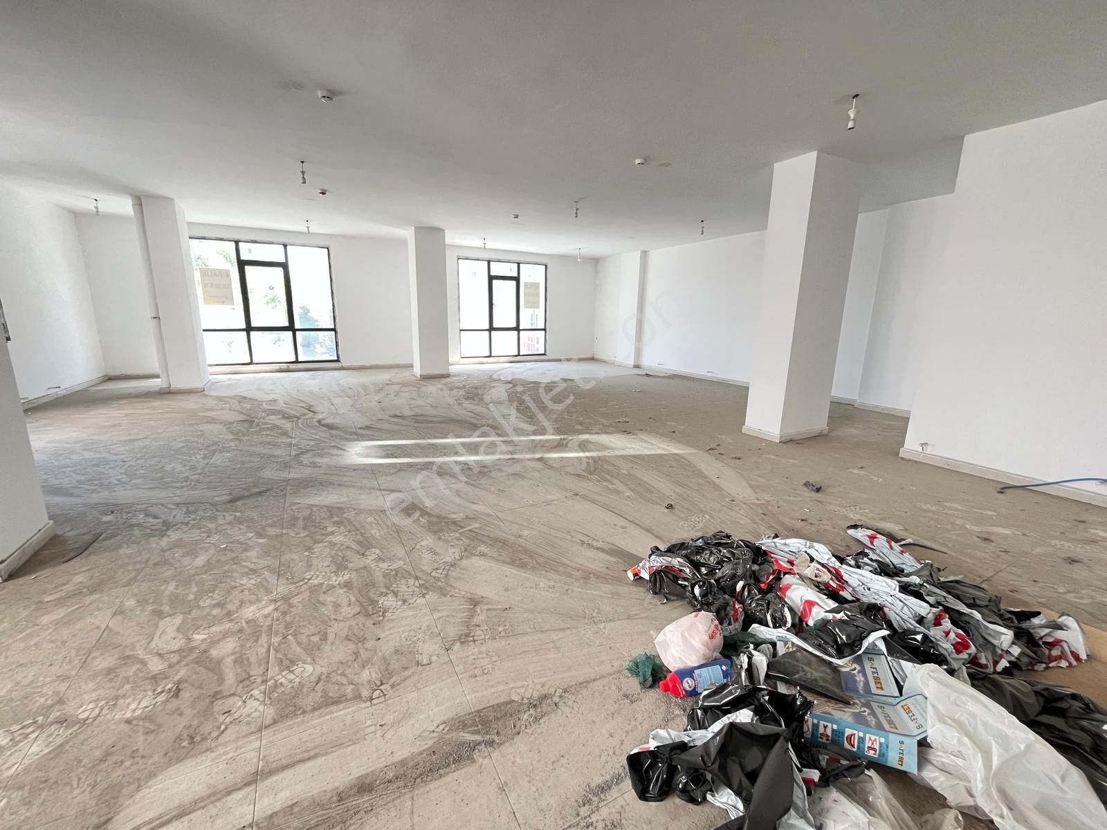 Loft Tan Sefaköy Merkezde Kiralık 850m2 İşyeri Komple Bina - Görsel 16