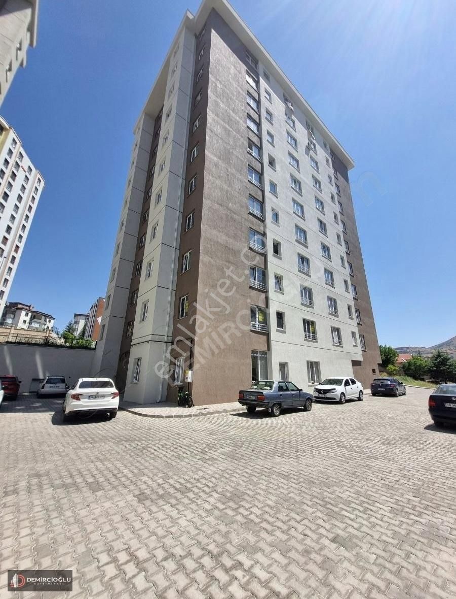 Tramvaya Sıfır//teslim 3,5+1 Fırsat Dairesi