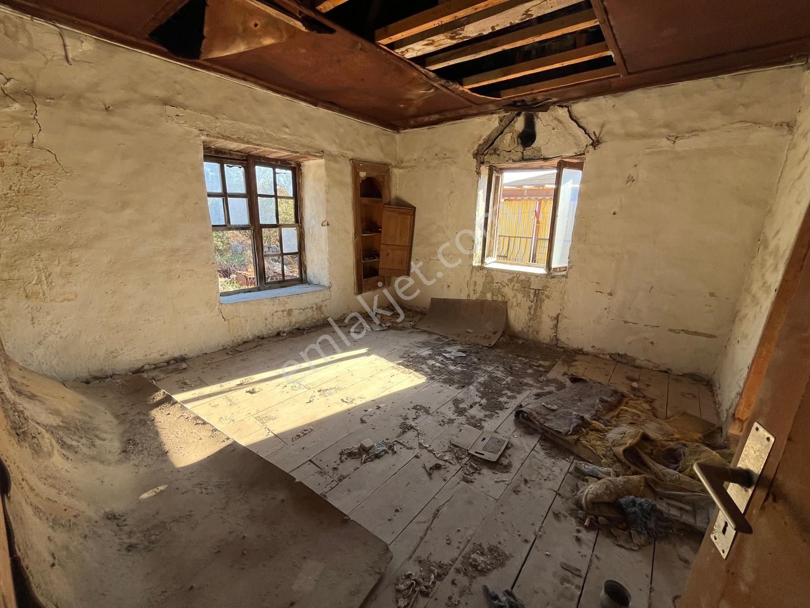 Bereket Mah Denize Araç İle 5 Dk Mesafede Satılık Taş Ev - Görsel 8