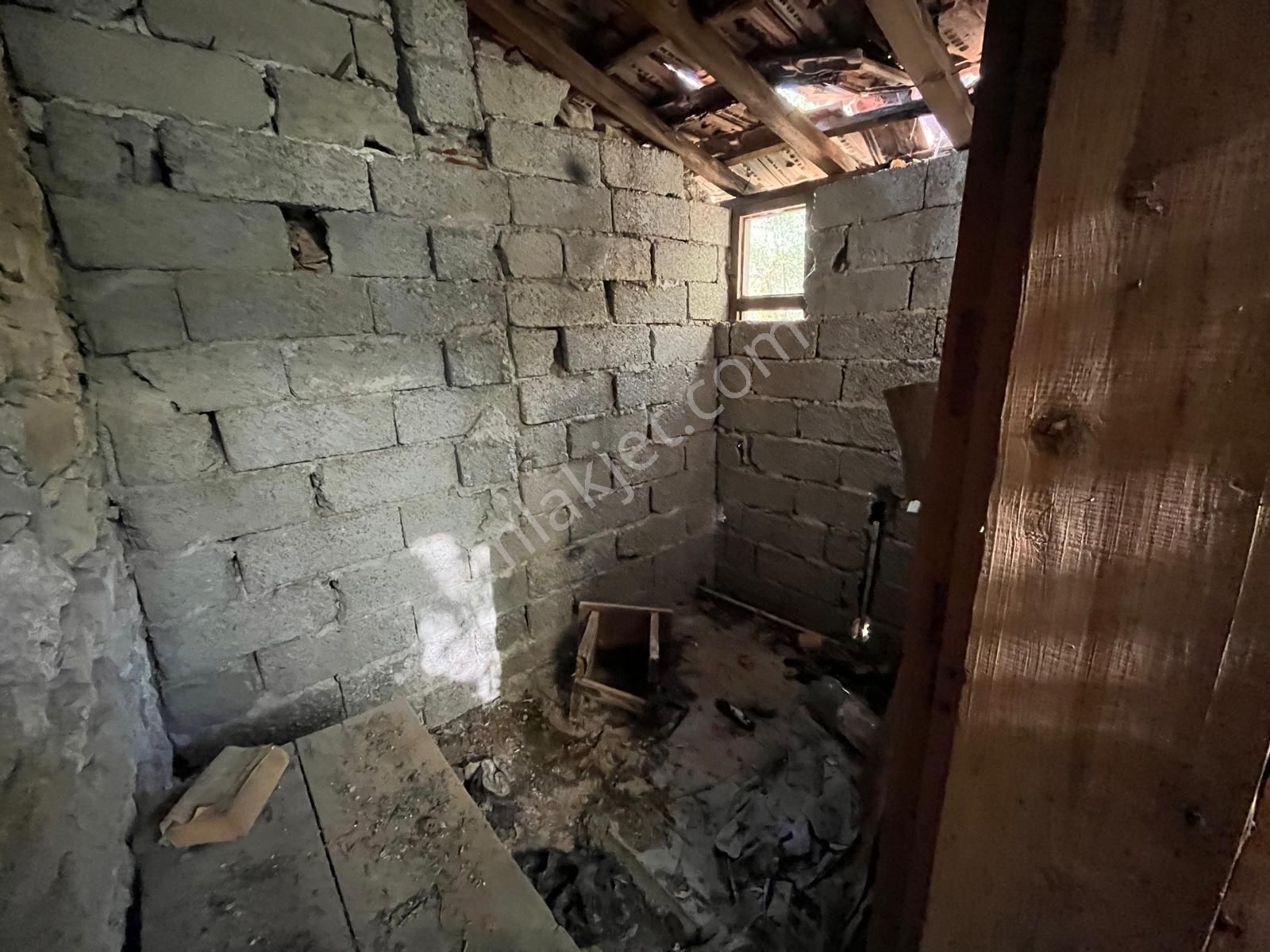 Bereket Mah Denize Araç İle 5 Dk Mesafede Satılık Taş Ev - Görsel 12