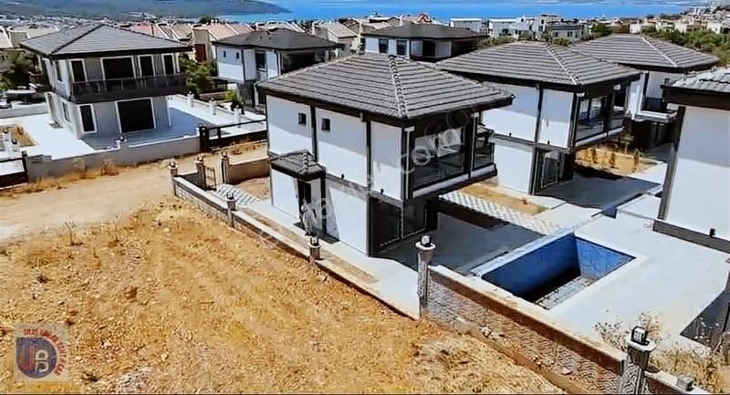 Didim Akbük'te 3 + 1 Havuzlu Uygun Fiyatlı Villa - Görsel 17