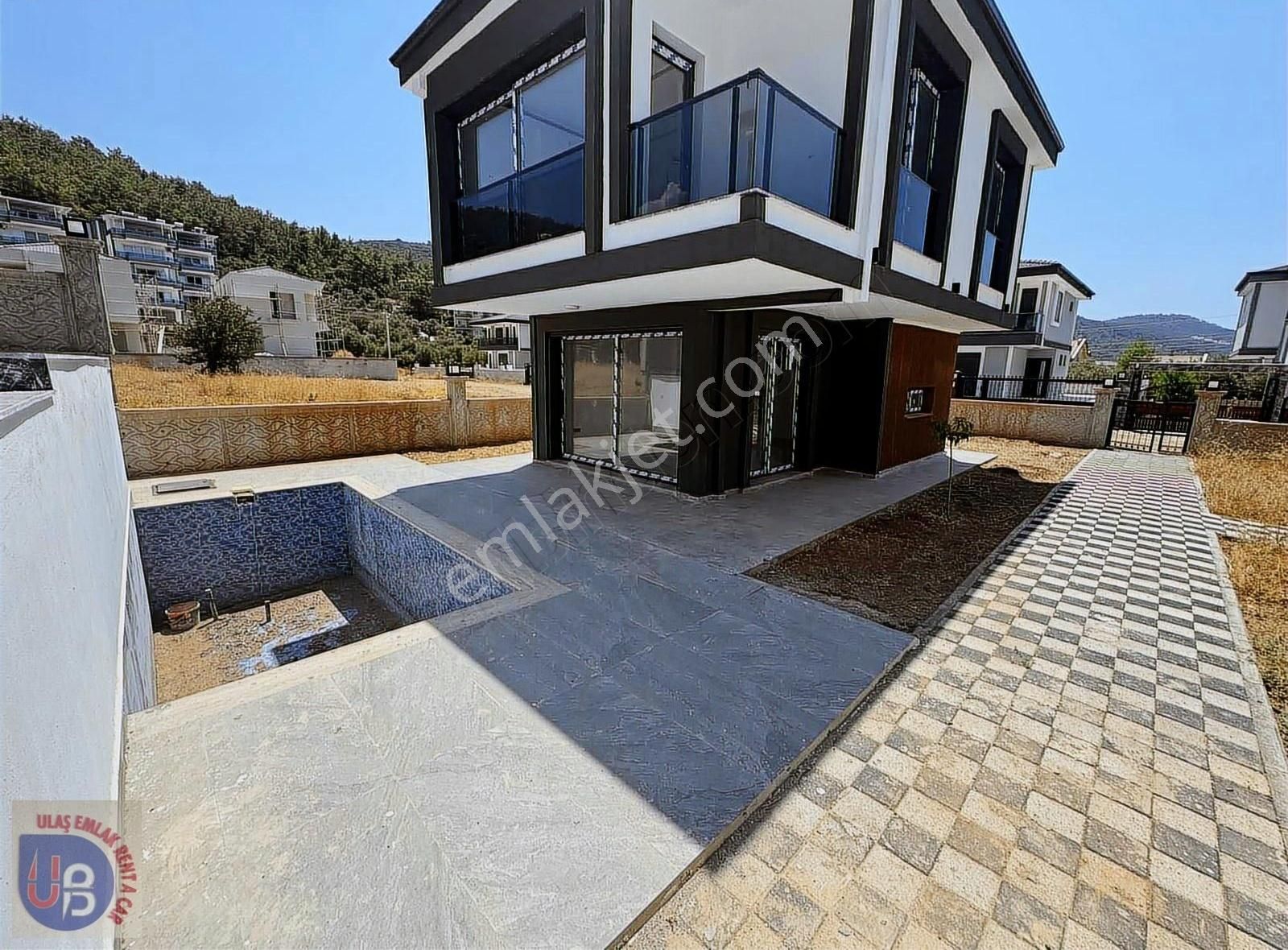 Didim Akbük'te 3 + 1 Havuzlu Uygun Fiyatlı Villa - Görsel 20