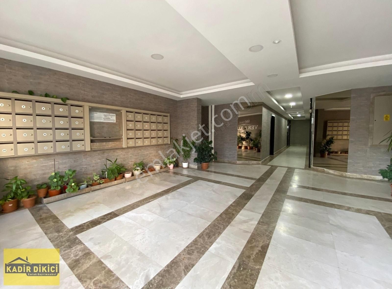 Kadir Dikici'den Ömer Halisdemir Cad Kiralık 4+1 Daire - Görsel 26