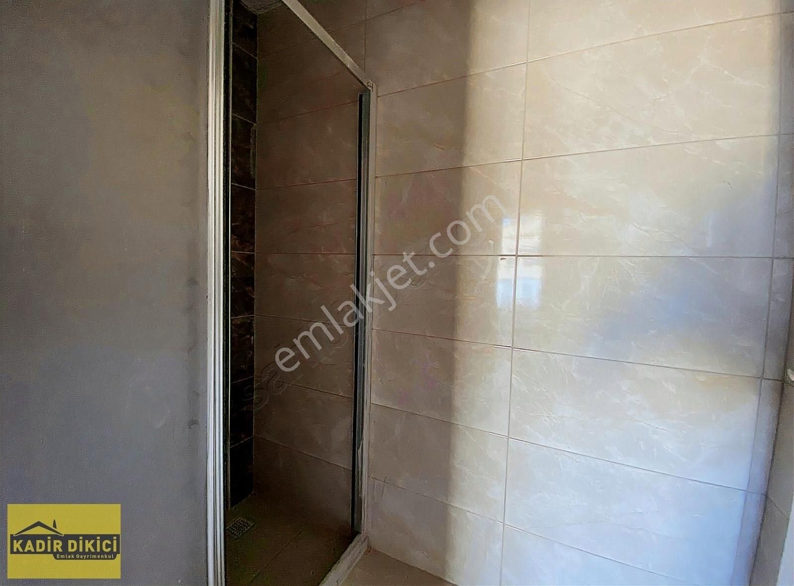 Kadir Dikici'den Ömer Halisdemir Cad Kiralık 4+1 Daire - Görsel 4