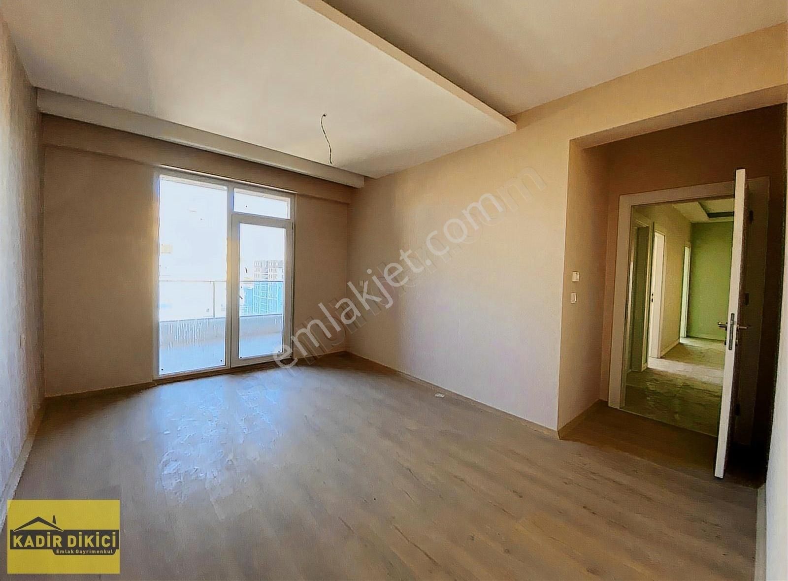 Kadir Dikici'den Ömer Halisdemir Cad Kiralık 4+1 Daire - Görsel 13