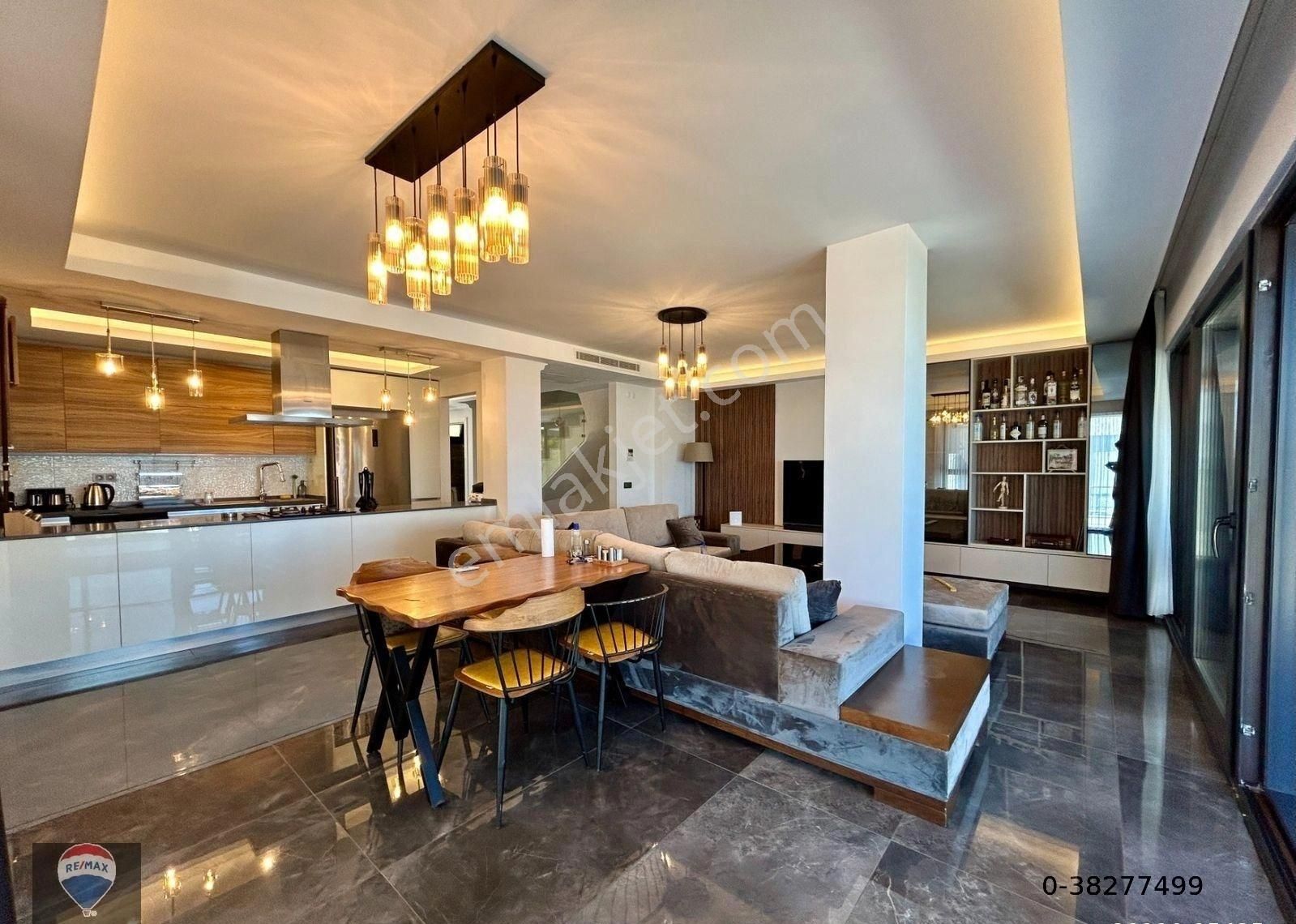 Satılık Kadınlar Denızı Bölgesınde Denız Manzaralı Villa - Görsel 4