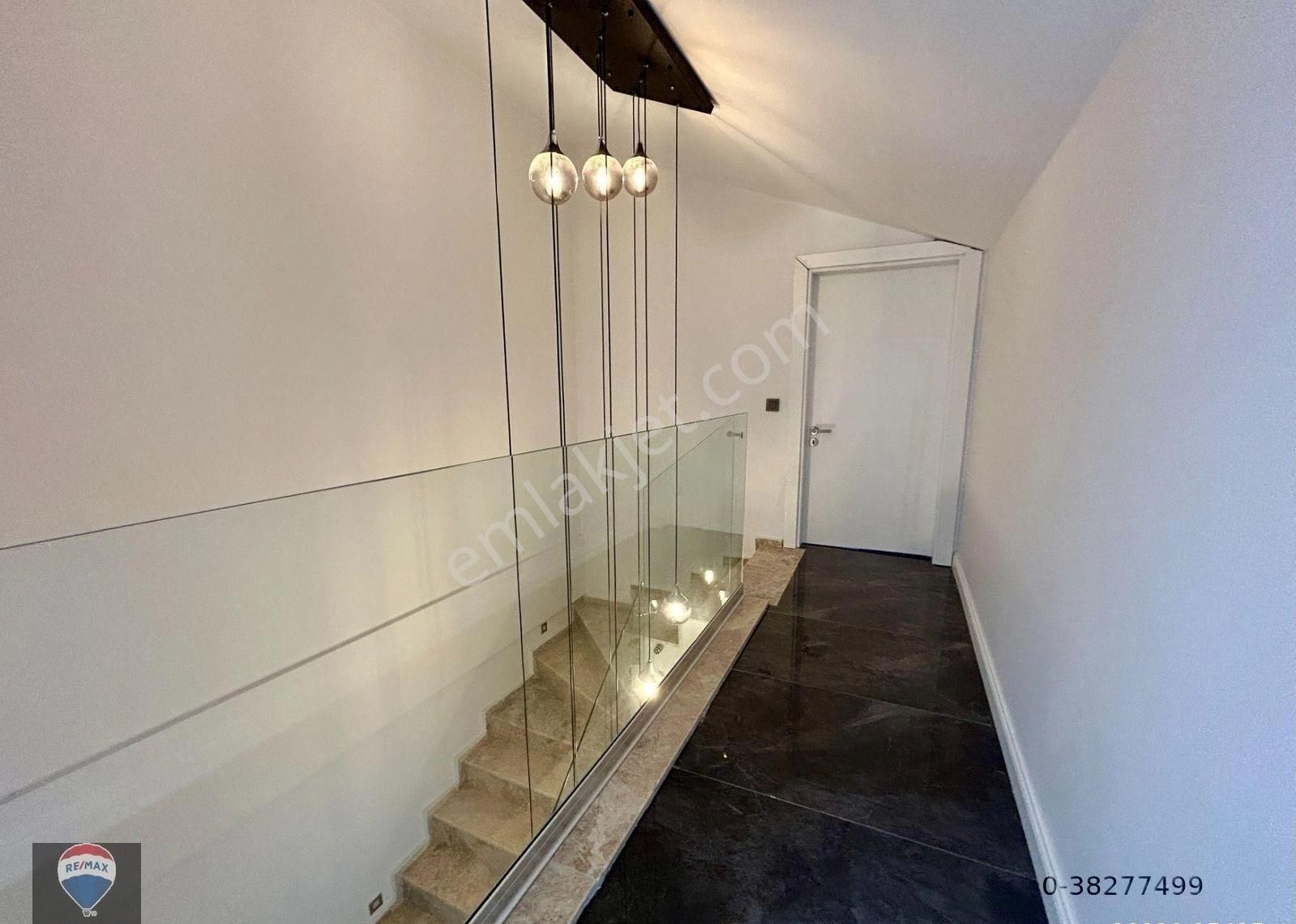 Satılık Kadınlar Denızı Bölgesınde Denız Manzaralı Villa - Görsel 19