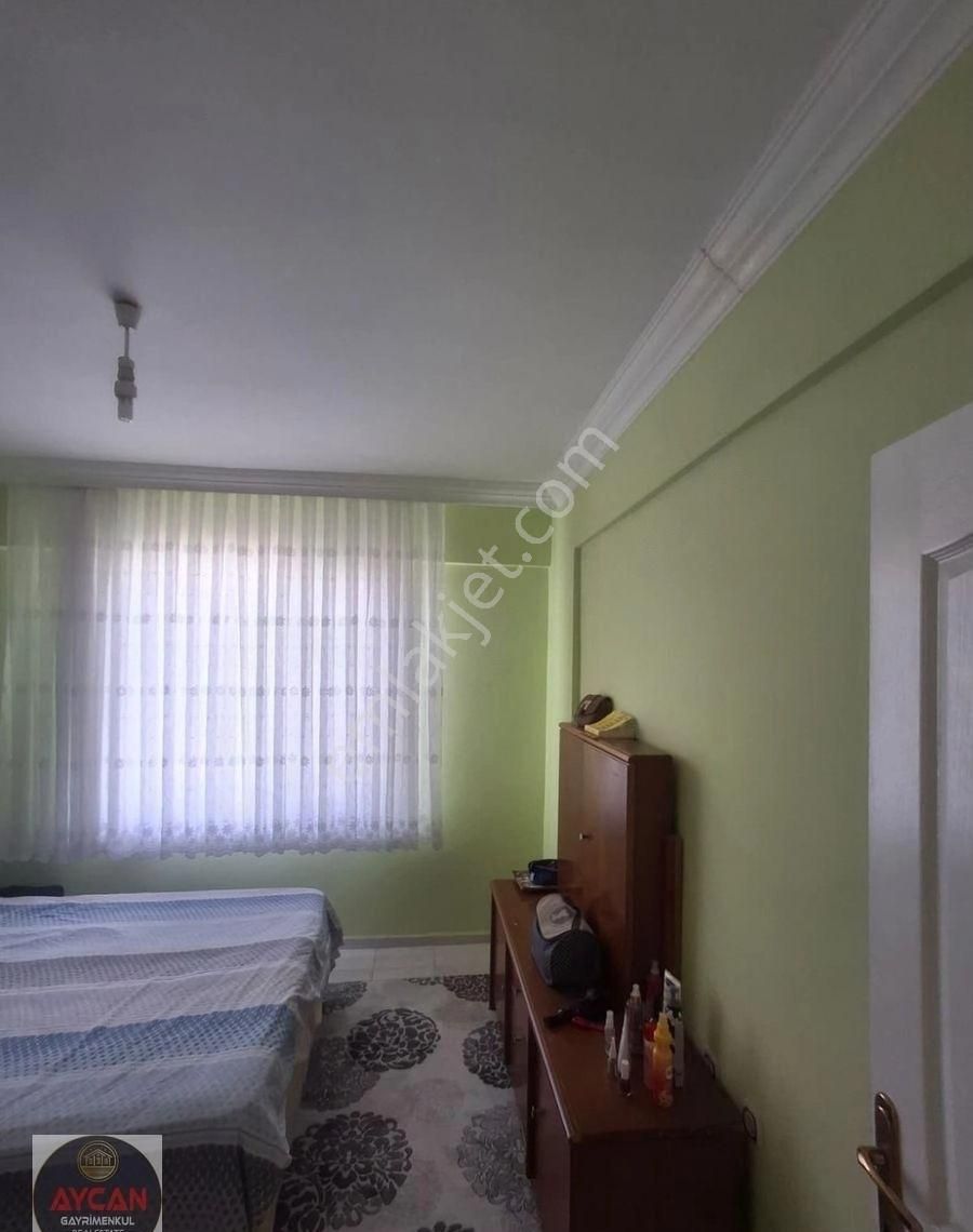 Aycan Gayrimenkulden Edincik'te Satılık Müstakil 4+1 Triplex - Görsel 3