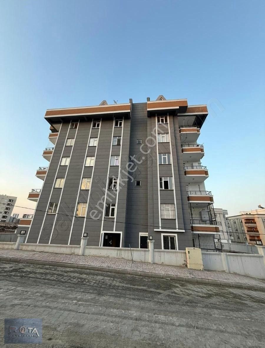 Rota Emlaktan Karaköprü Batıkente Acil Satılık 2+1 Ara Kat