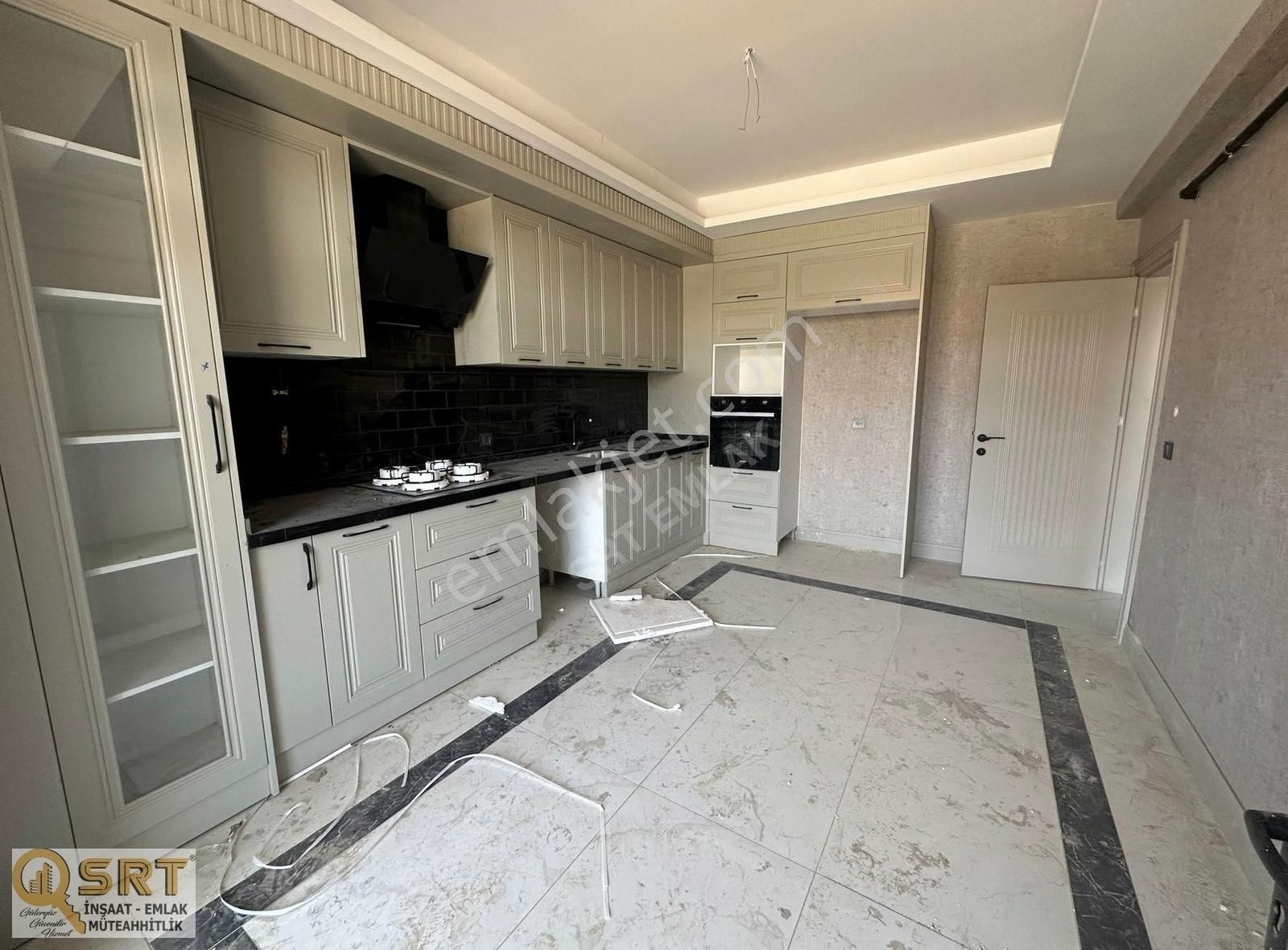 Ahmet Özcan Caddesi Zafer Ortaokulu Karşısı Satılık 3+1 - Görsel 6