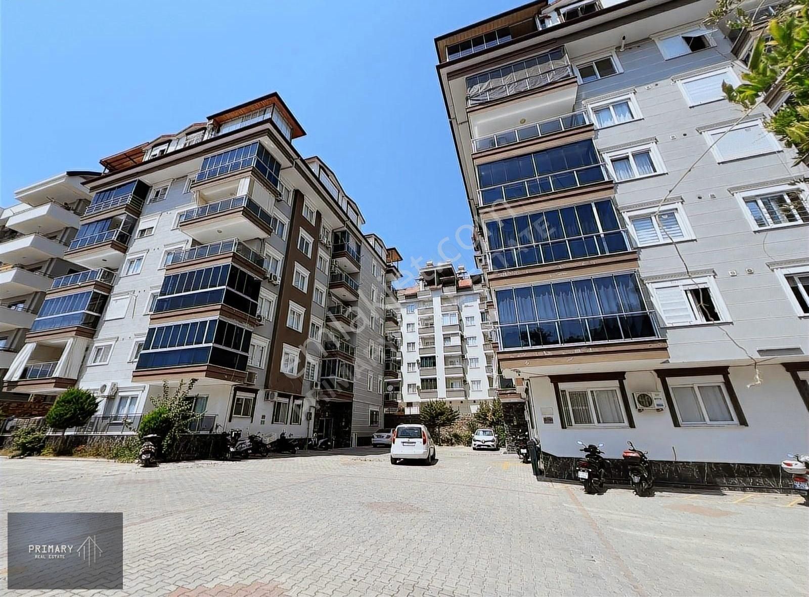 Oba Çarşamba'da Satılık 3+1 Ayrı Mutfaklı Daire