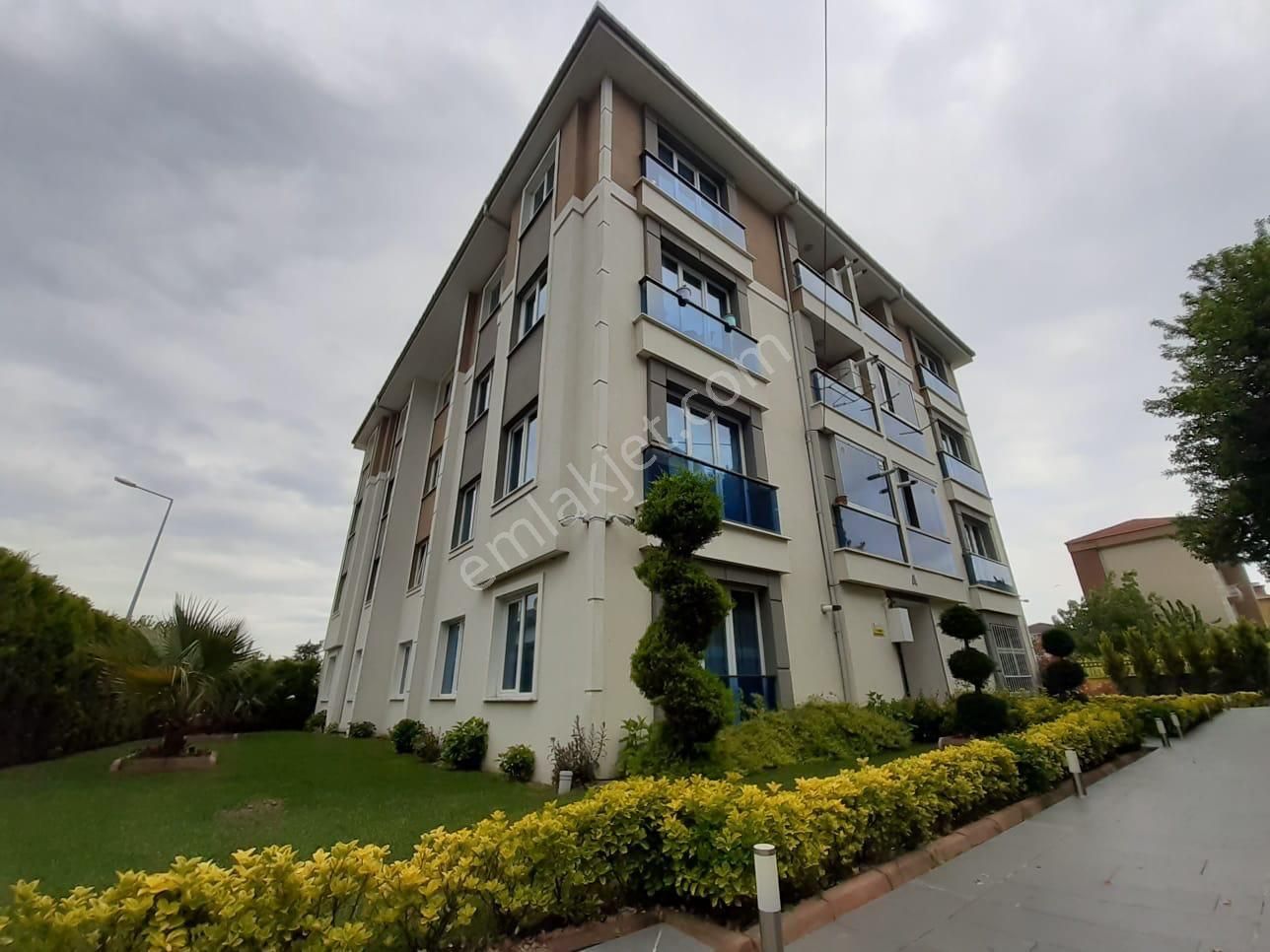 Üçyıldız 'dan Muratçeşme'de Site İçi Kiralık 2+1 Daire...