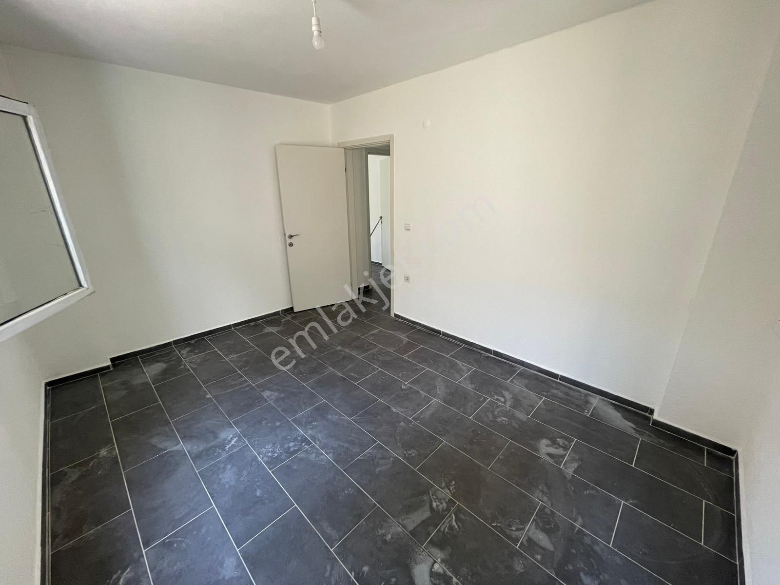 Favori'den 2+1 Bahçe Katı Düz Giriş Ferah Daire - Görsel 16