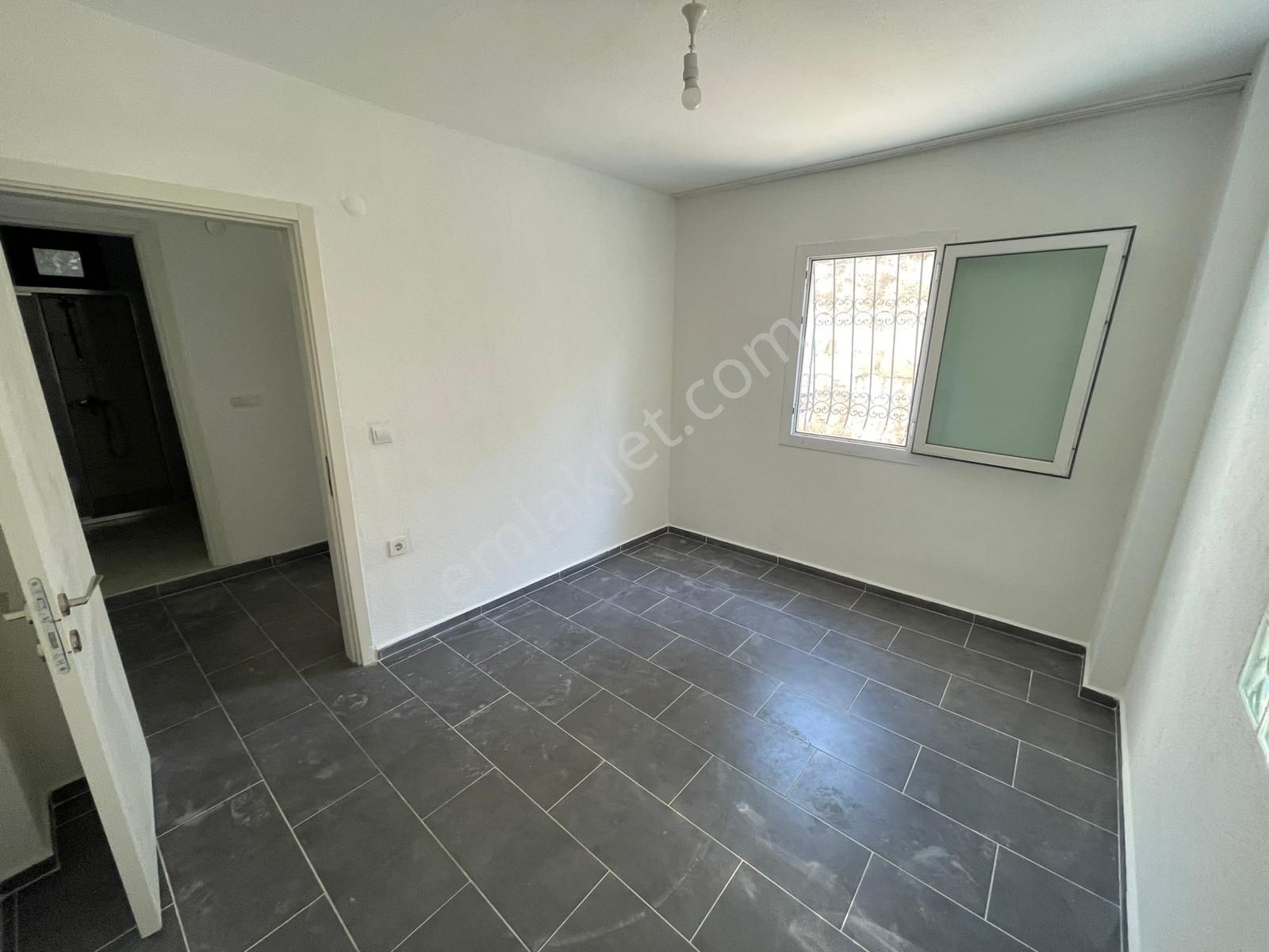 Favori'den 2+1 Bahçe Katı Düz Giriş Ferah Daire - Görsel 15