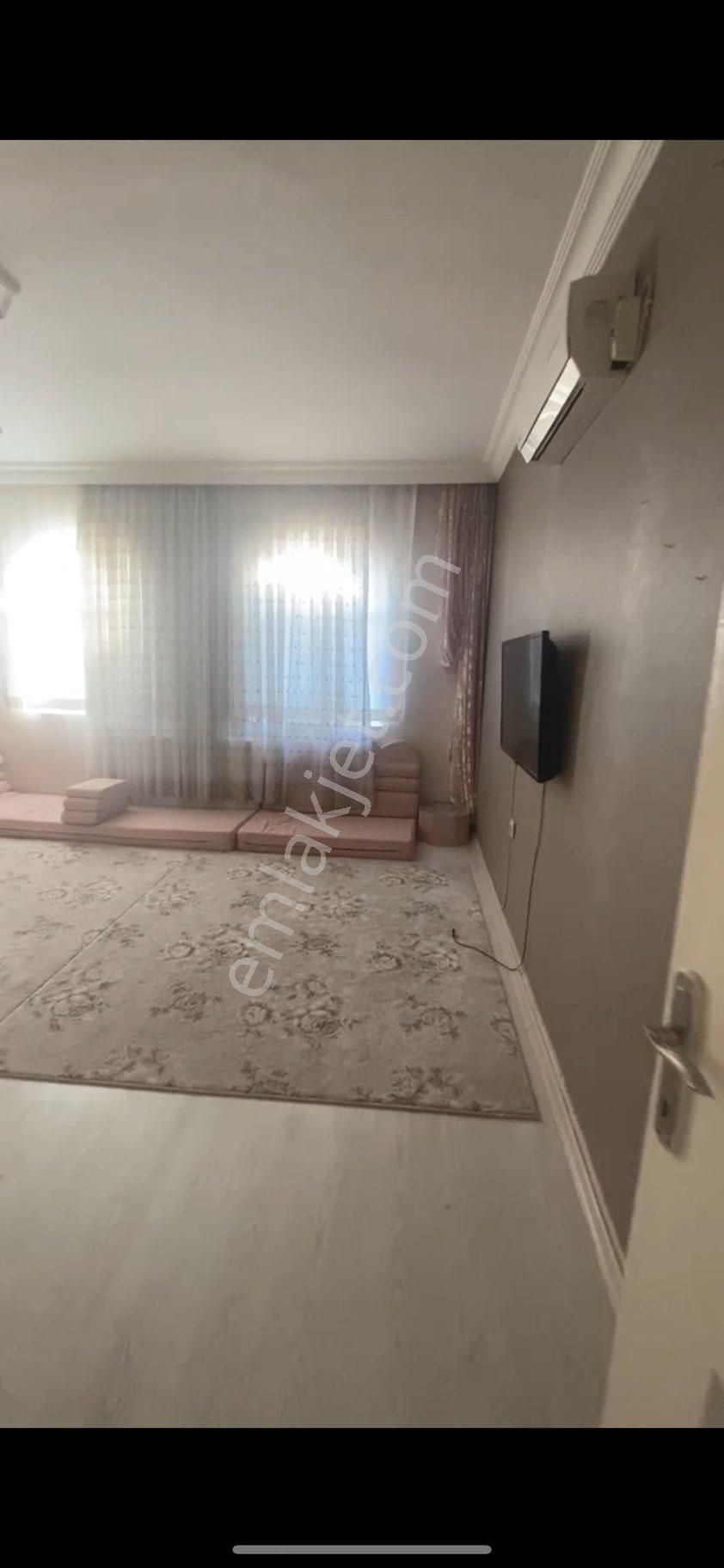 Kiralık Daire İpekyol 8.000₺