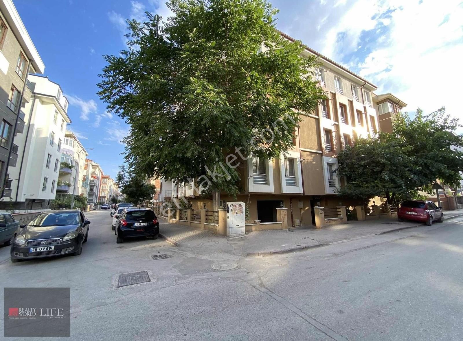 Rw Lıfe // Bahçelievler Mh Fulya Sk Eşyalı Kiralık 1+1 Daire