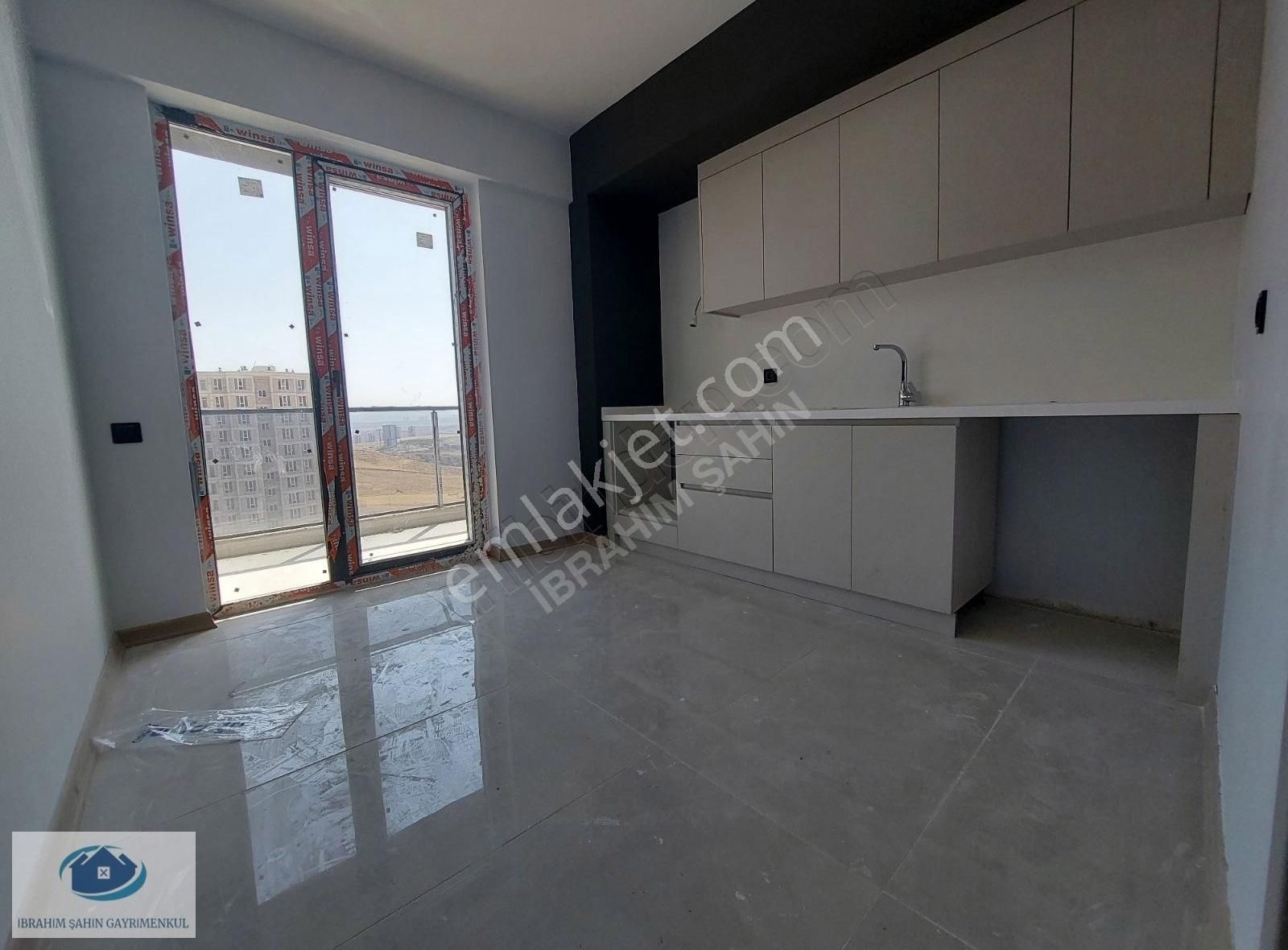 Ankara Etimesgut Yapracık (atayurt Mah Satılık 2+1arakat Daire