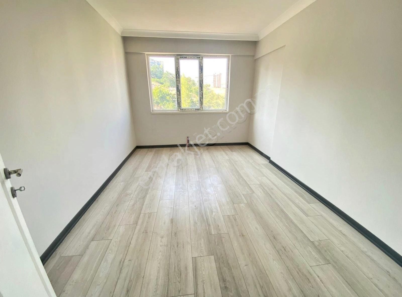 ⫷er-söz⫸cadde Üzeri Site İçerisinde Geniş Sıfır 3+1 Lüx Daire - Görsel 3