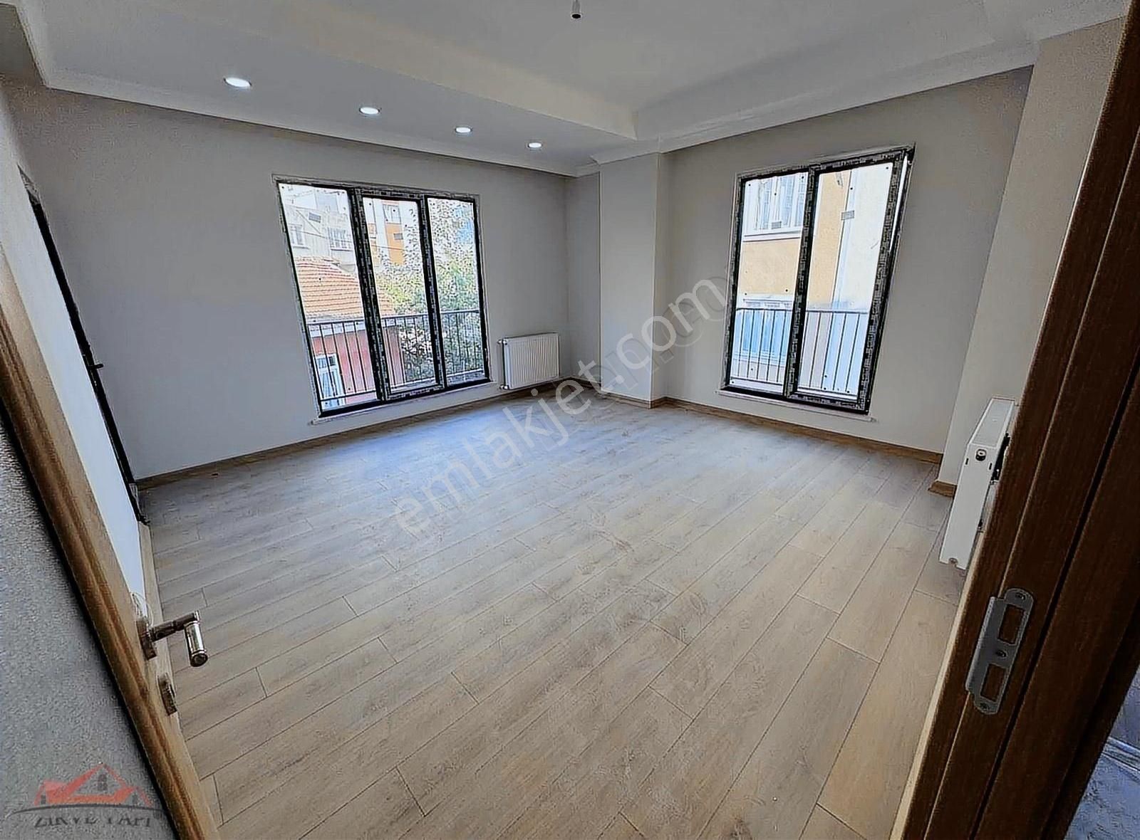 Eyüp Çırçır Metro 4 Dk Sıfır Sitede Manzaralı Boş 6.kat 2+1 95m2