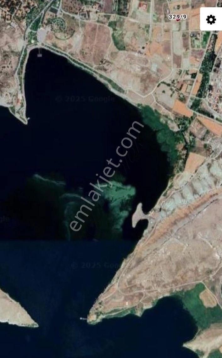 Zeliş Emlak'tan Çayırhan Merkezde Göle Yürüme Mesafesinde Tek Tapu İmarlı Yatırıma Uygun