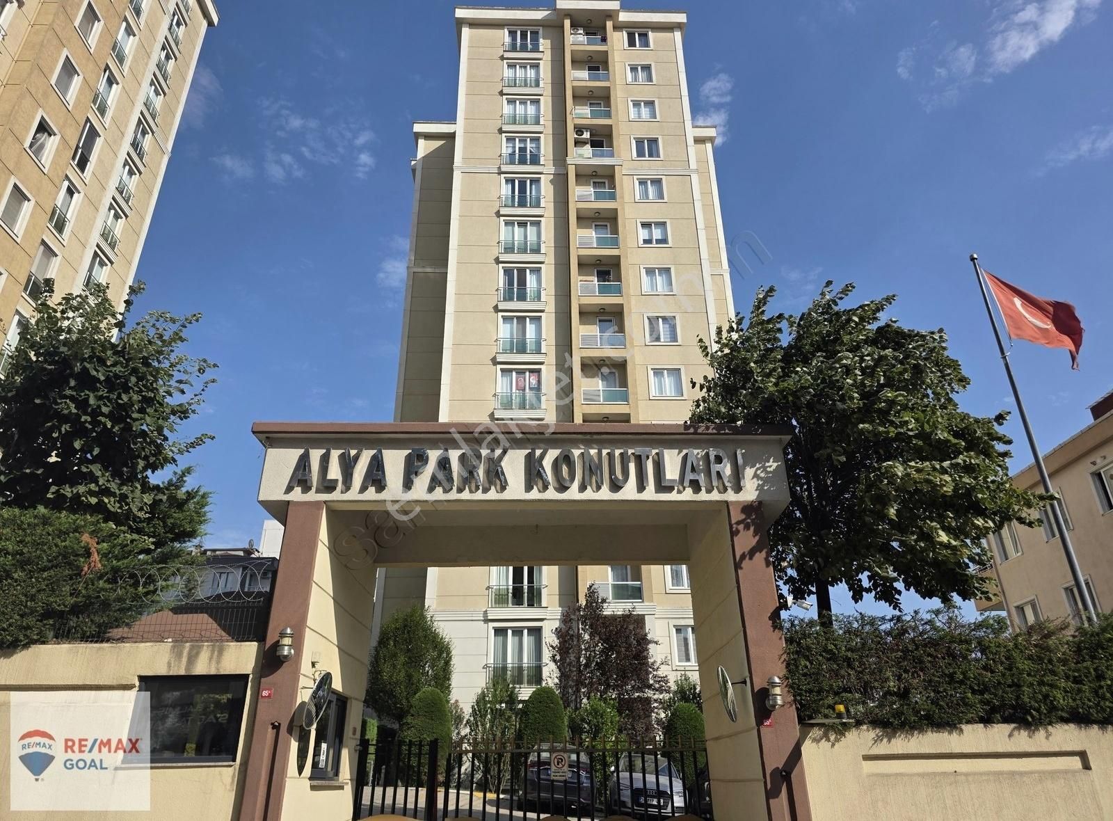 Remax Şirvan'dan Ümraniye Alya Park'ta 3+1 Kiralık Daire