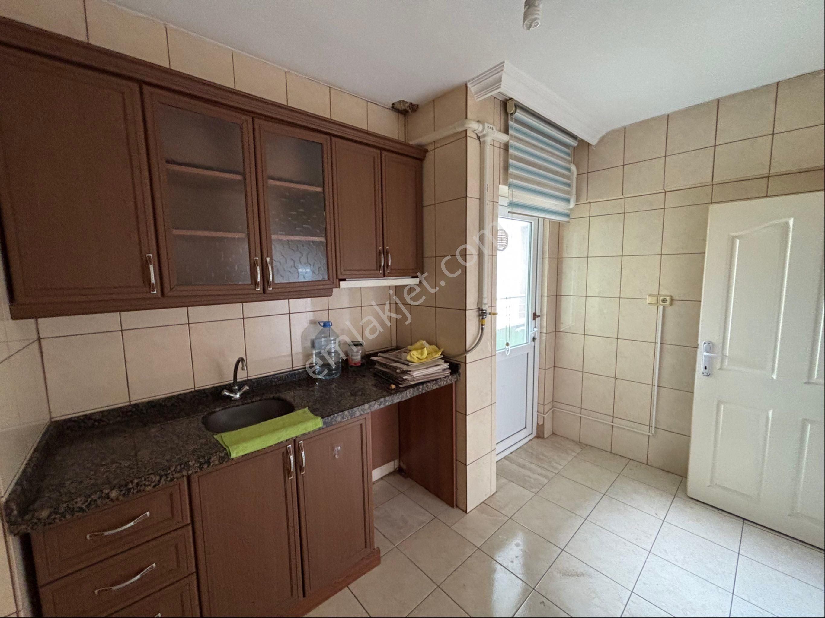 Gelibolu Mevlevihane Caddesi Kiralık 2 + 1 Daire