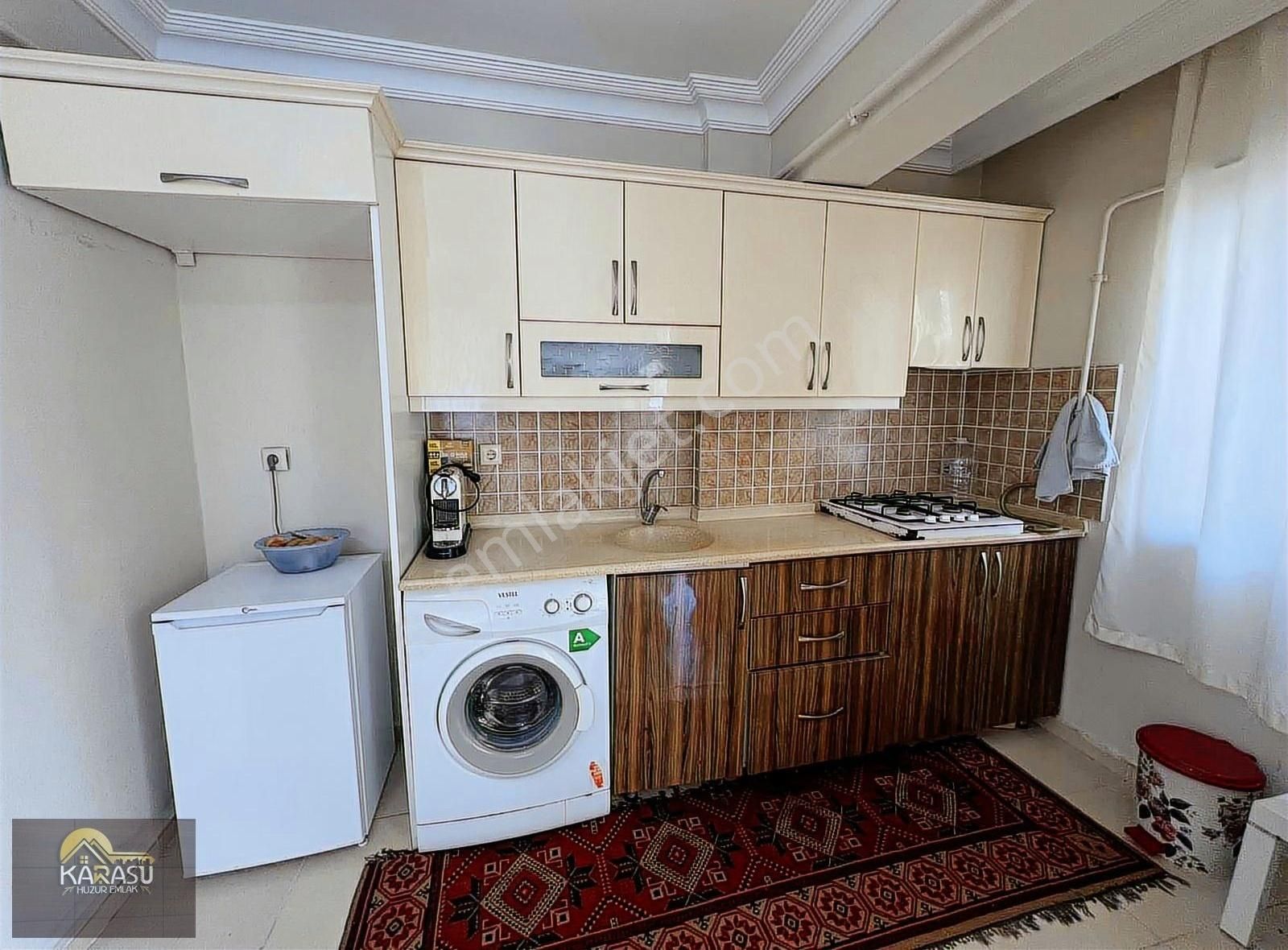 Karasu Aziziye Mahallesinde Geniş M2li 2+1 Eşyalı Daire - Görsel 3