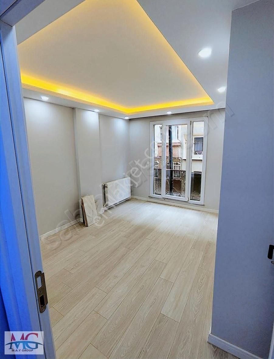 M.a.y Group'tan Mithatpaşa Tramvay Yakını Sıfır 1.kat 2+1 Daire