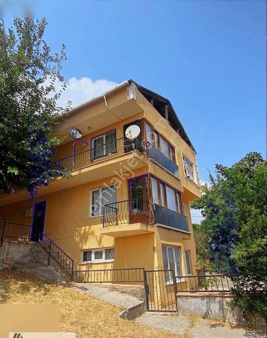 Muhteşem Deniz Manzaralı 3 Katlı Satılık Müstakil Villa - Görsel 30