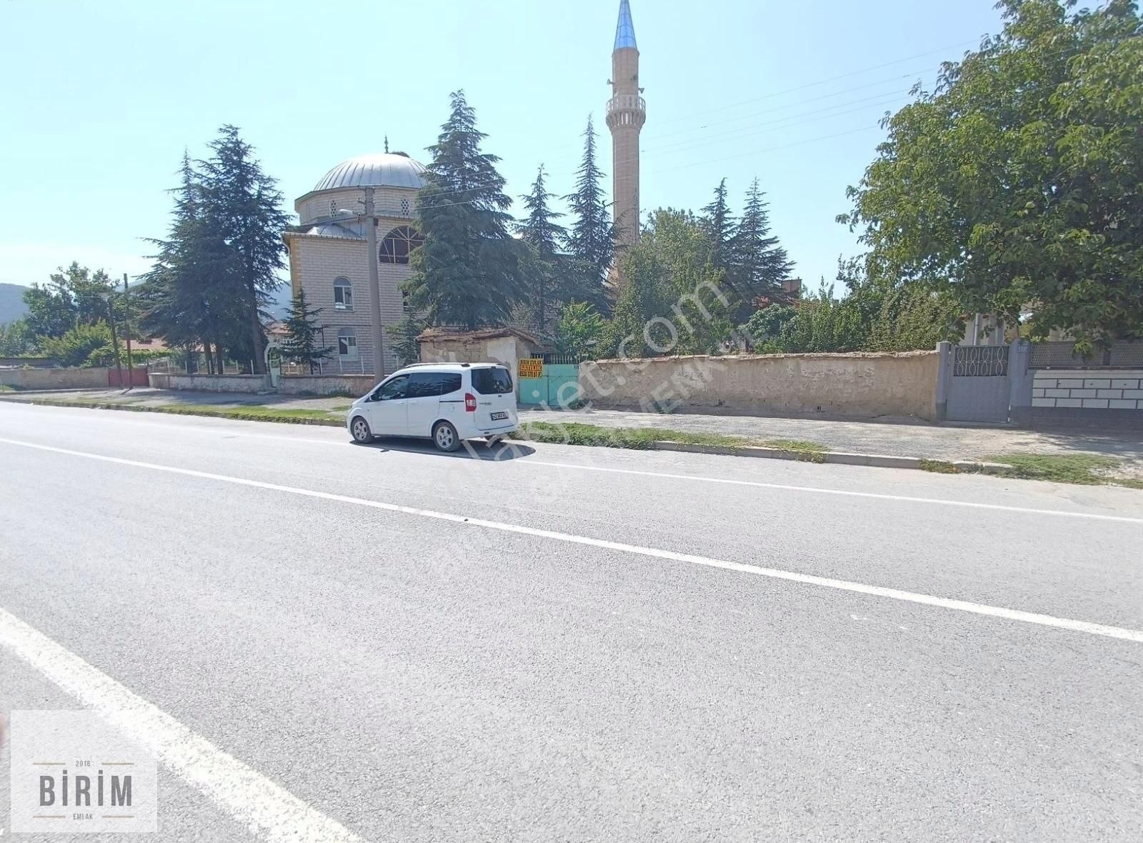 Birimden Satılık Yeni Mahalle De Arsa Payı 490m2 İki Adet Ev Var - Görsel 21