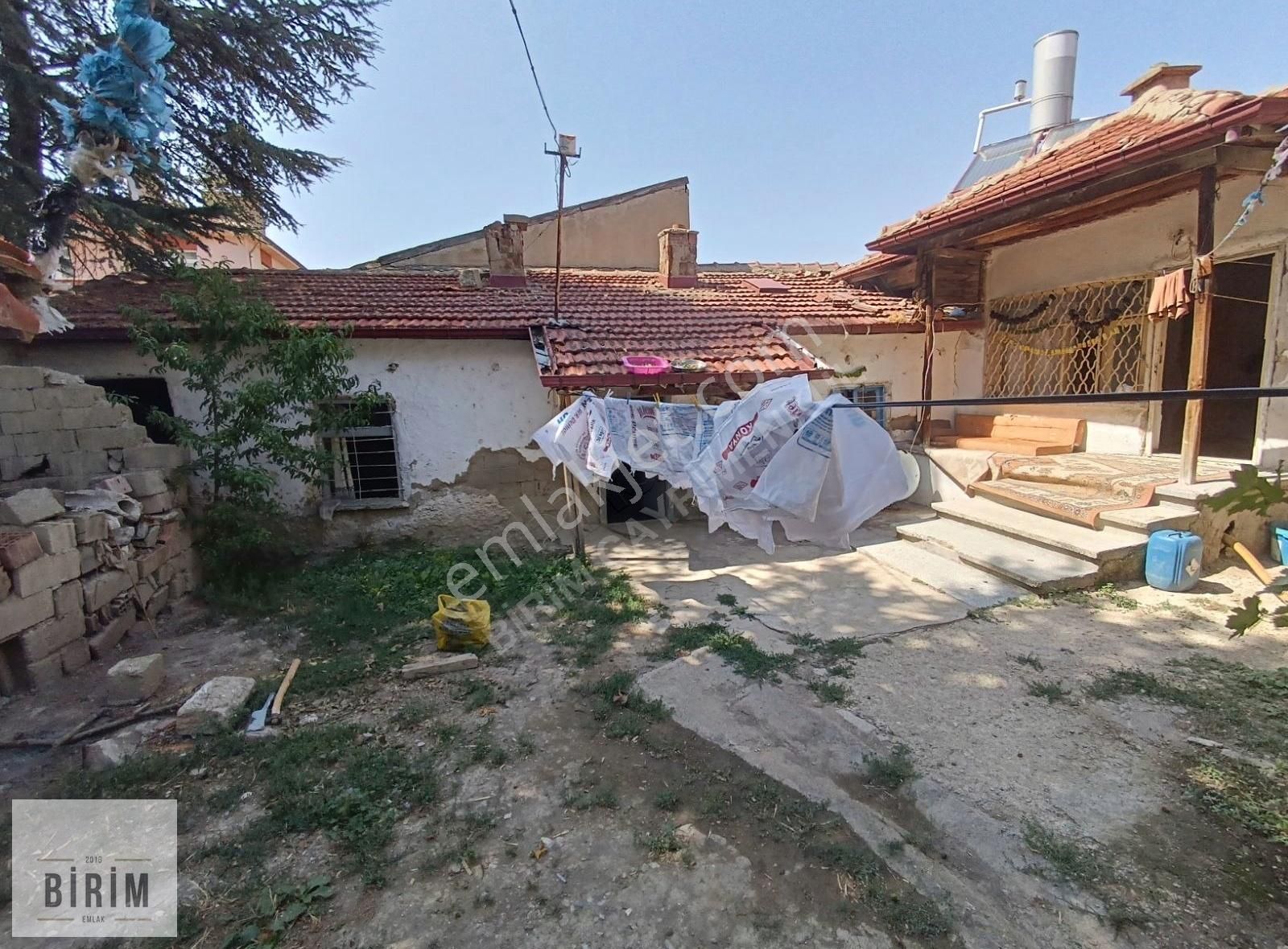 Birimden Satılık Yeni Mahalle De Arsa Payı 490m2 İki Adet Ev Var - Görsel 22