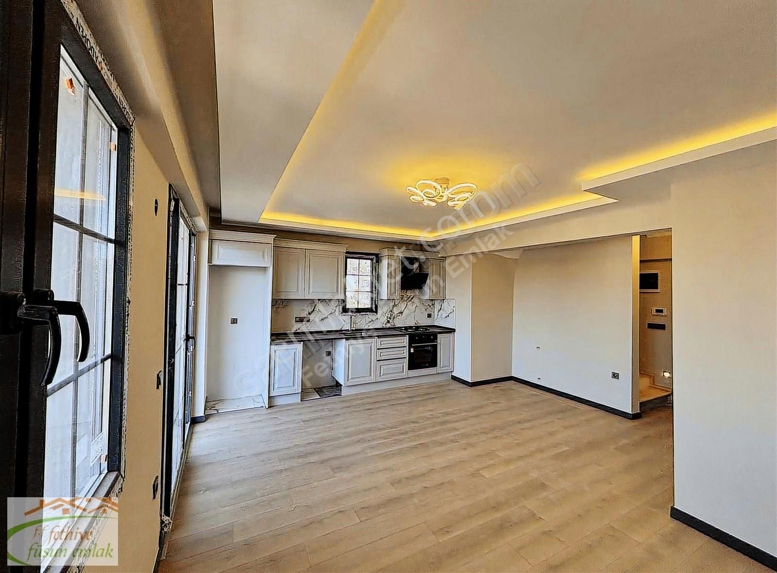 Füsun Emlak'tan Asansörlü Şık 2+1 Çatı Dubleks Daire Satılıktır