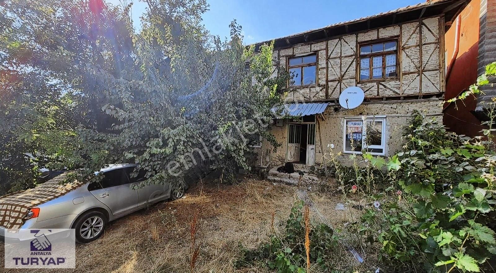 Antalya Elmalı Akçay Da Satılık İki Katlı Müstakil Ev