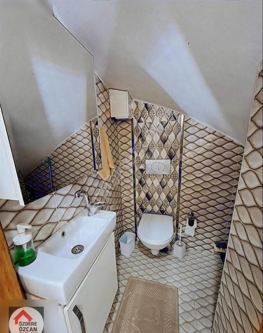 Özcan Emlaktan Deniz Tarafında Geniş 3+1 - Görsel 9