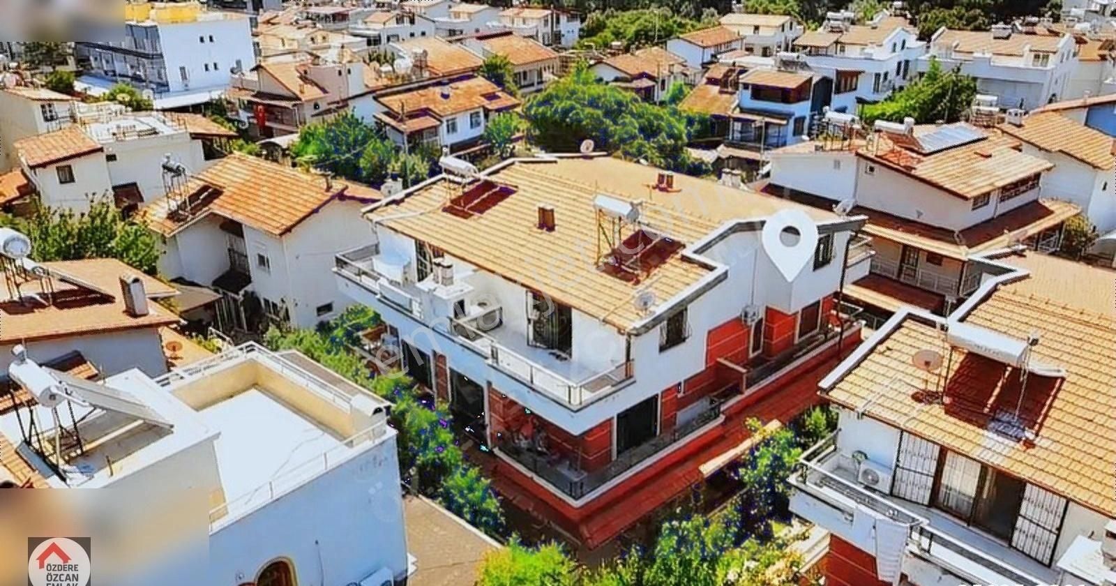 Özcan Emlaktan Deniz Tarafında Geniş 3+1 - Görsel 17