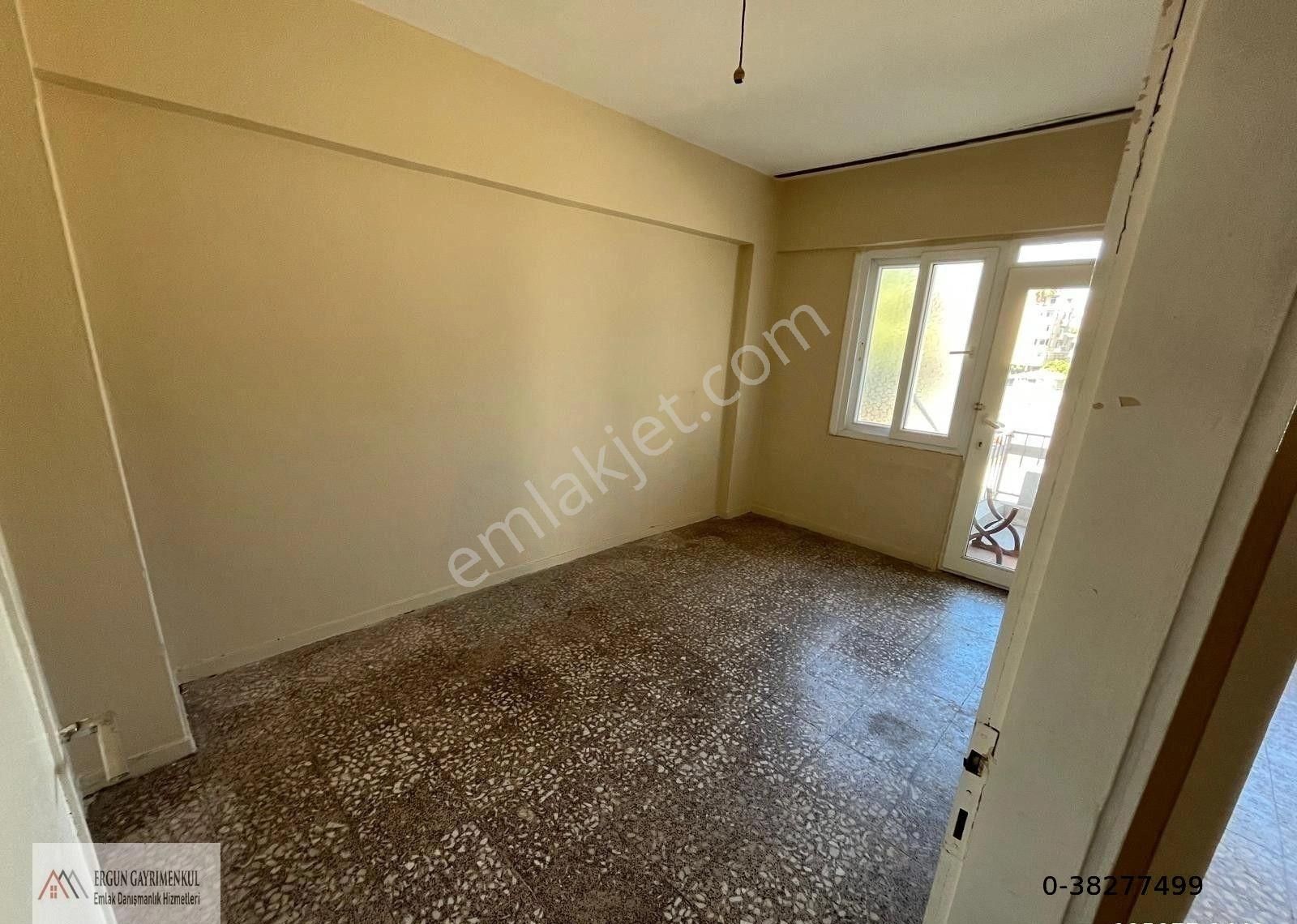 Ergünden Pirireiste Sahile Yakın 2 Kat Satılık 3+1 Daire - Görsel 23