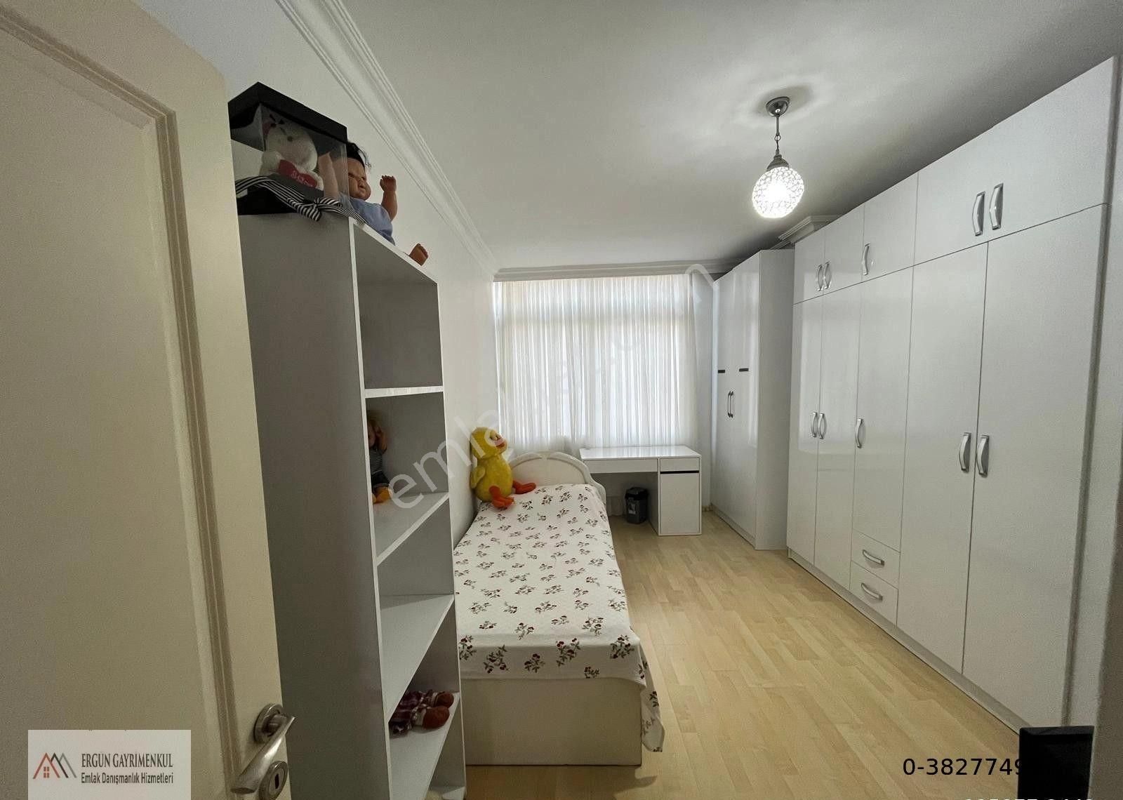 Ergünden Gazi'de Sahile Yakın Doğalgaz Asansörlü Geniş 3+1 Daire - Görsel 9